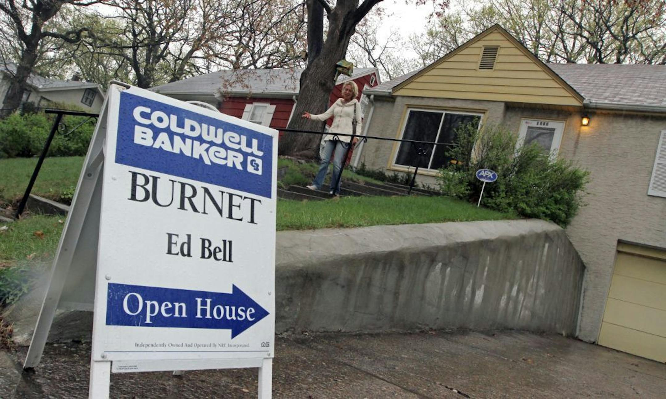 Realtor Ed Bell held an open house at 1866 Chelton in St. Paul, on 4/7/12.