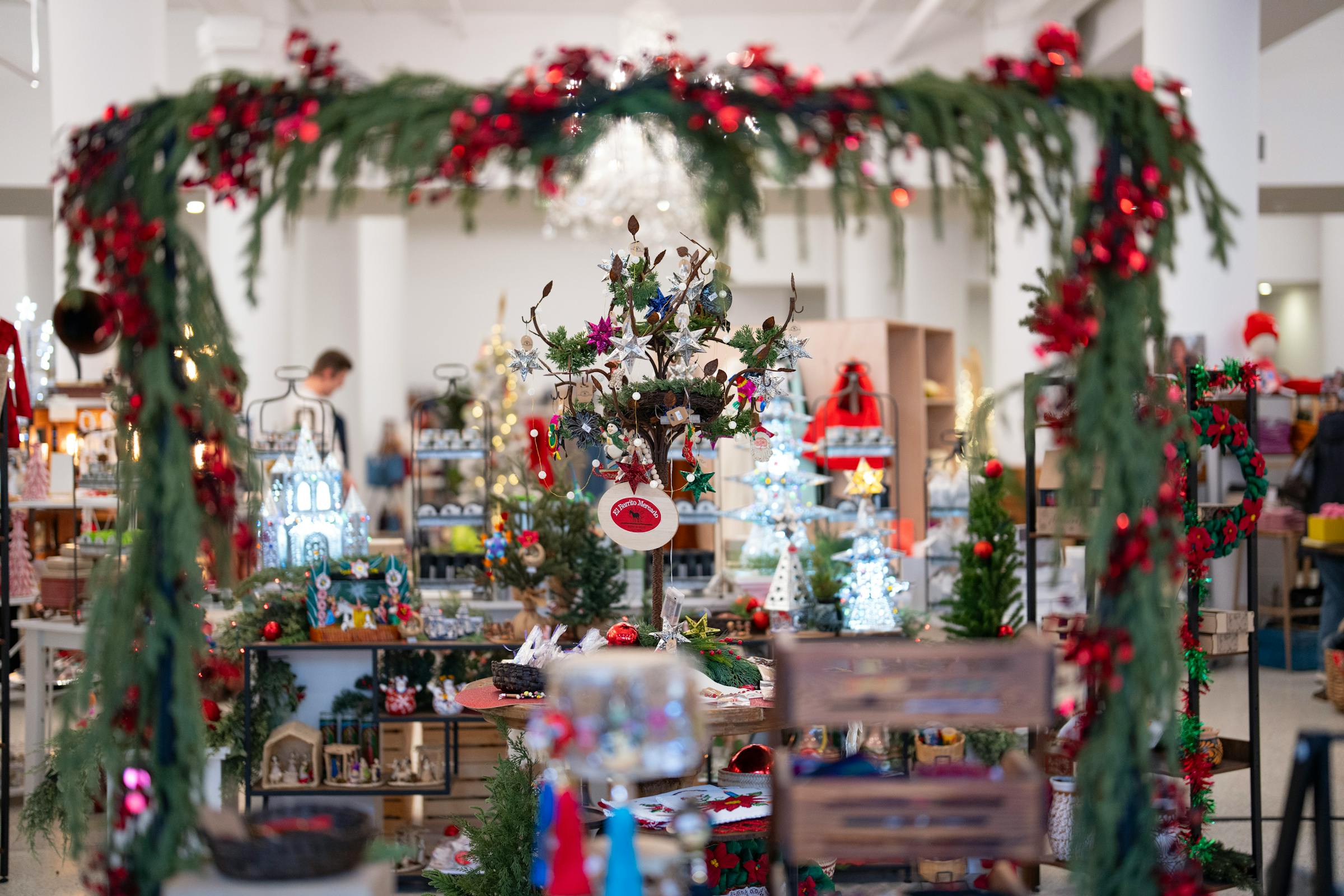 Dayton's Holiday Market draws in hundreds with nostalgia, community ...