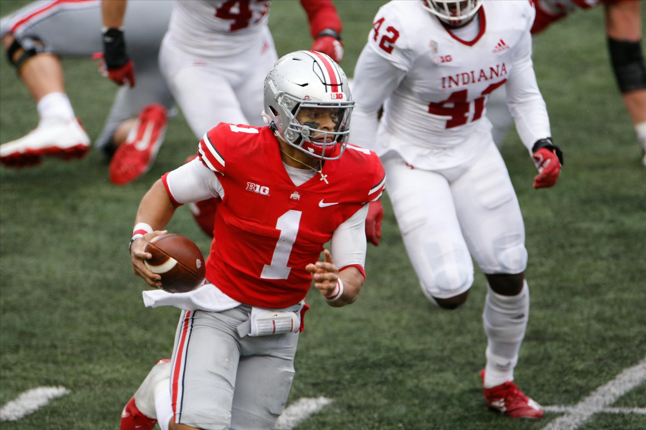 Ohio State quarterback Justin Fields plays against Indiana last week.