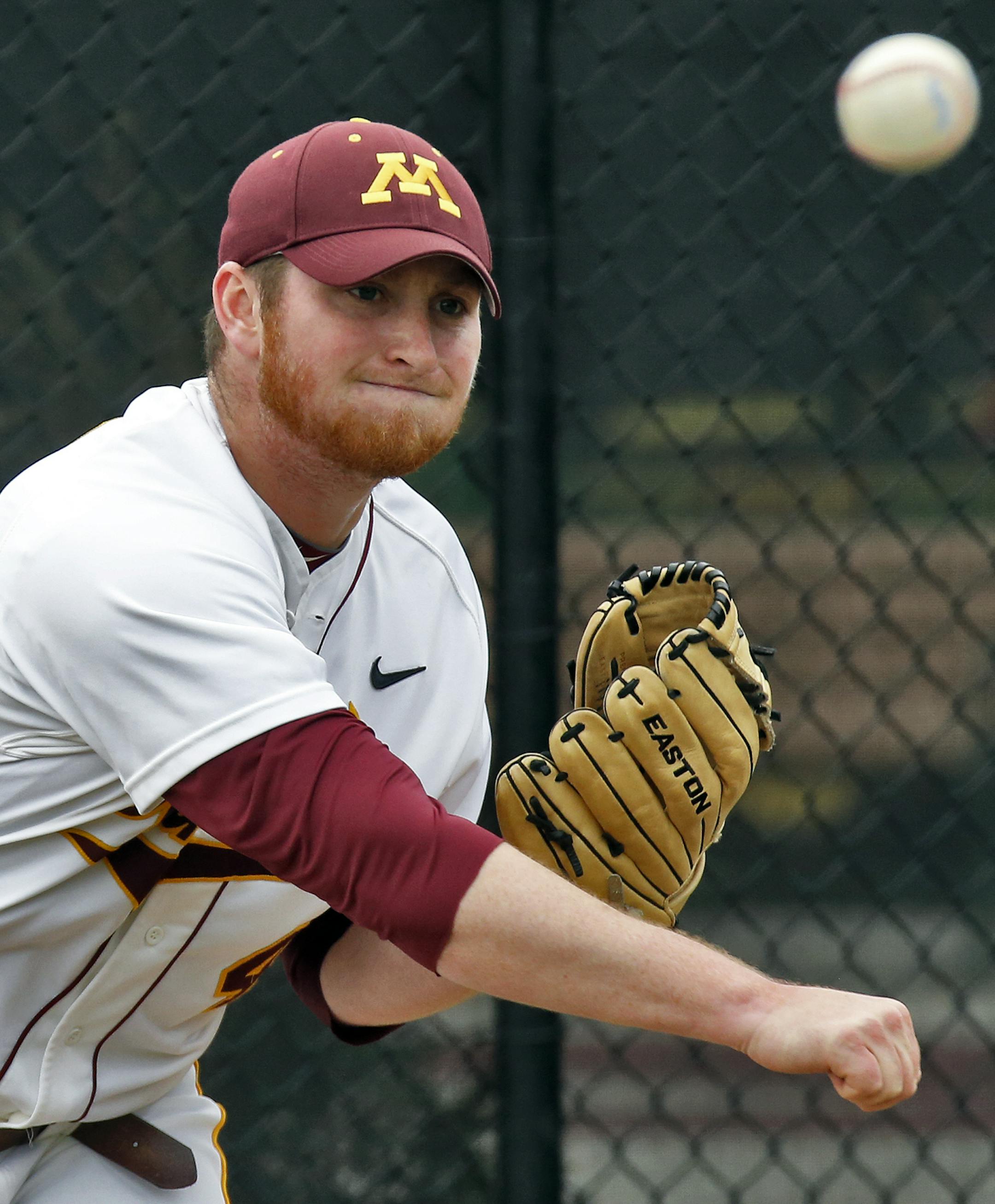 Minnesogta Gophers pitcher Neal Kunik. ] (MARLIN LEVISON/STARTRIBUNE(mlevison@startribune.com)