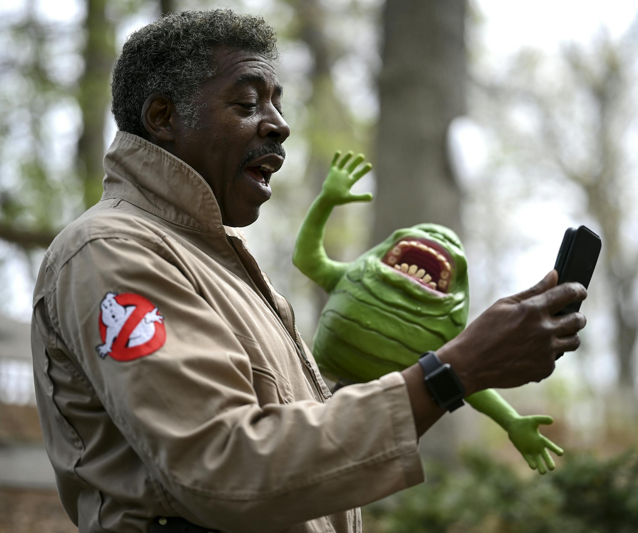 “Ghostbusters” co-star Ernie Hudson — and Slimer — recorded an uplifting video message for a fan through the Cameo app.