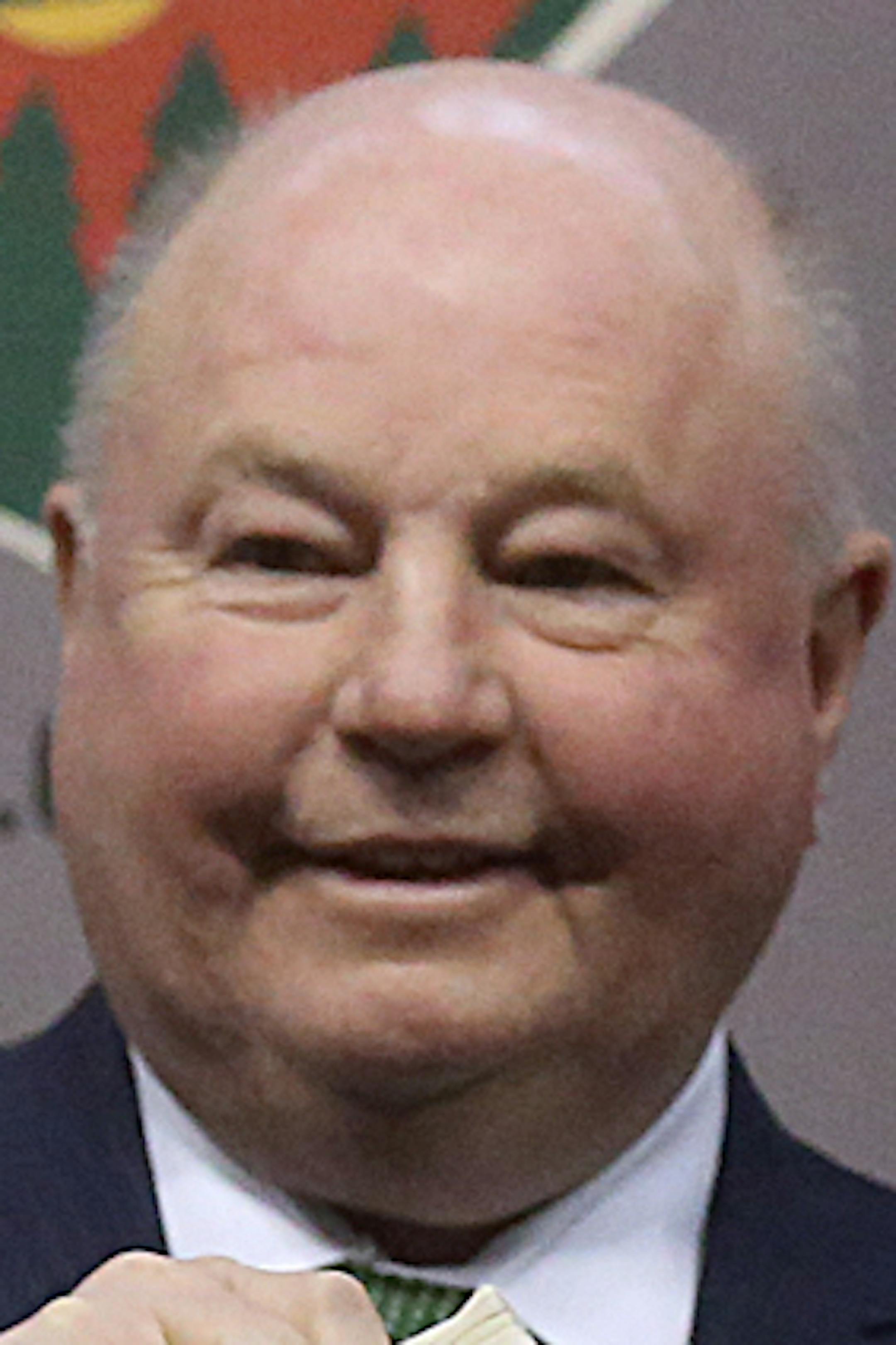 Minnesota Wild general manager Chuck Fletcher (right) introduced the team&#xed;s new head coach, Bruce Boudreau, during a news conference at Xcel Energy Center. ] JIM GEHRZ &#xef; james.gehrz@startribune.com / St. Paul, MN / May 10, 2016 /12:00 PM &#xf1; BACKGROUND INFORMATION: The Minnesota Wild will introduce Head Coach Bruce Boudreau to the media at a press conference on Tuesday, May 10, at noon on the floor of the Xcel Energy Center. ORG XMIT: MIN1605101459560816