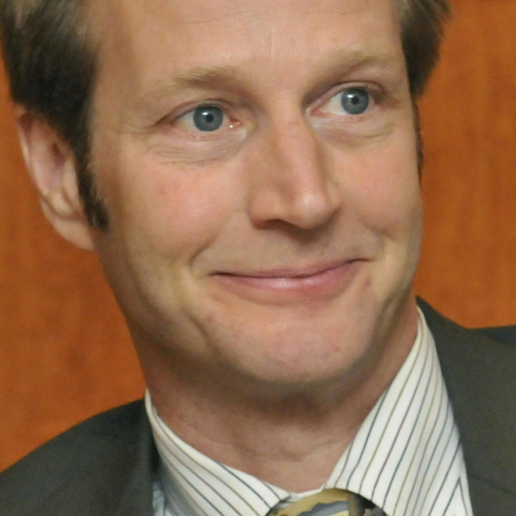 GLEN STUBBE ï gstubbe@startribune.com -- Friday, April 25, 2008 -- Minneapolis, Minn. -- Dan Carr (moderator), CEO, The Collaborative moderated the Venture Capital Roundtable.