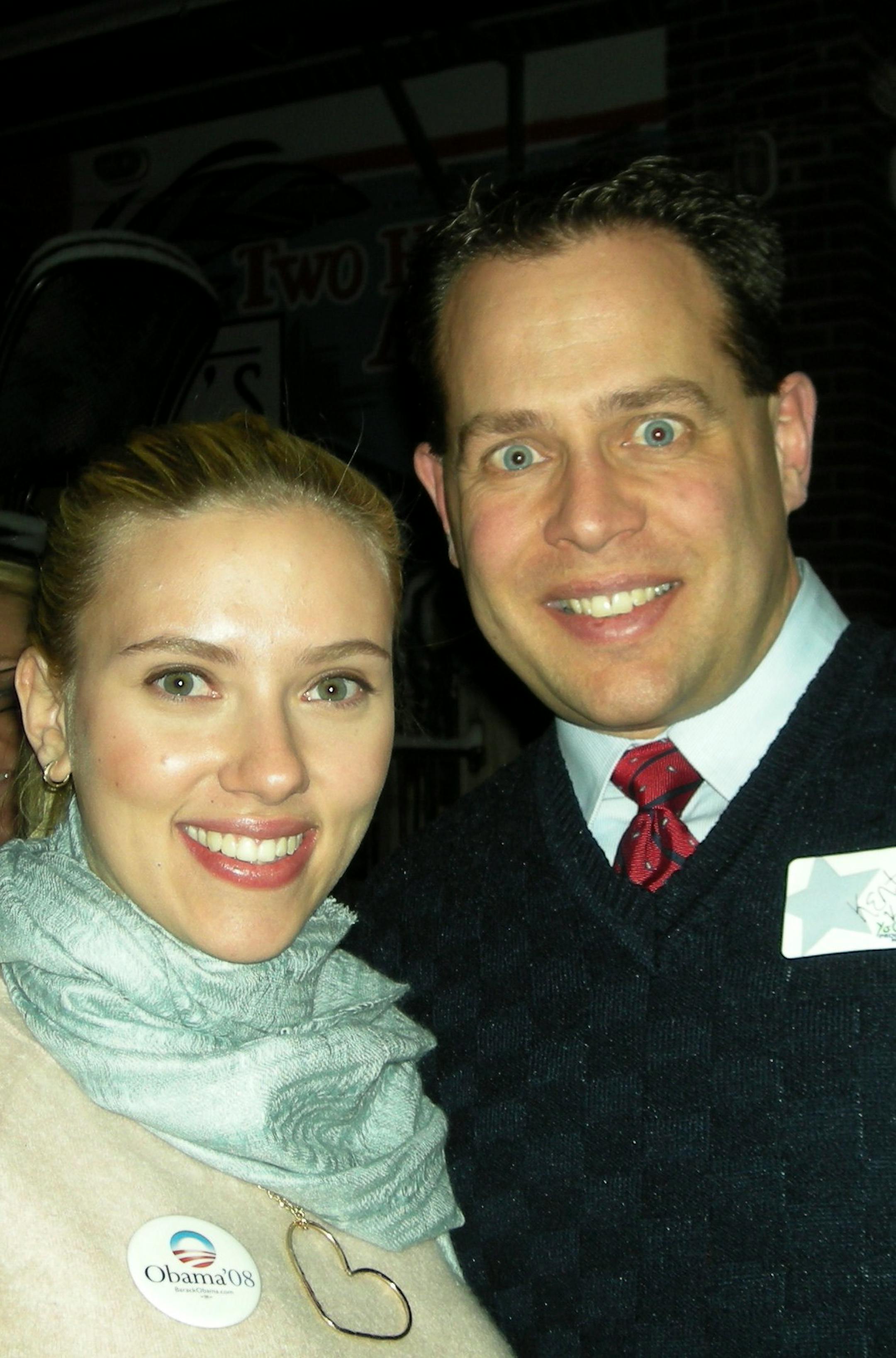 Scarlett Johansson posed with Kent Kaiser at Sweeney's this week.