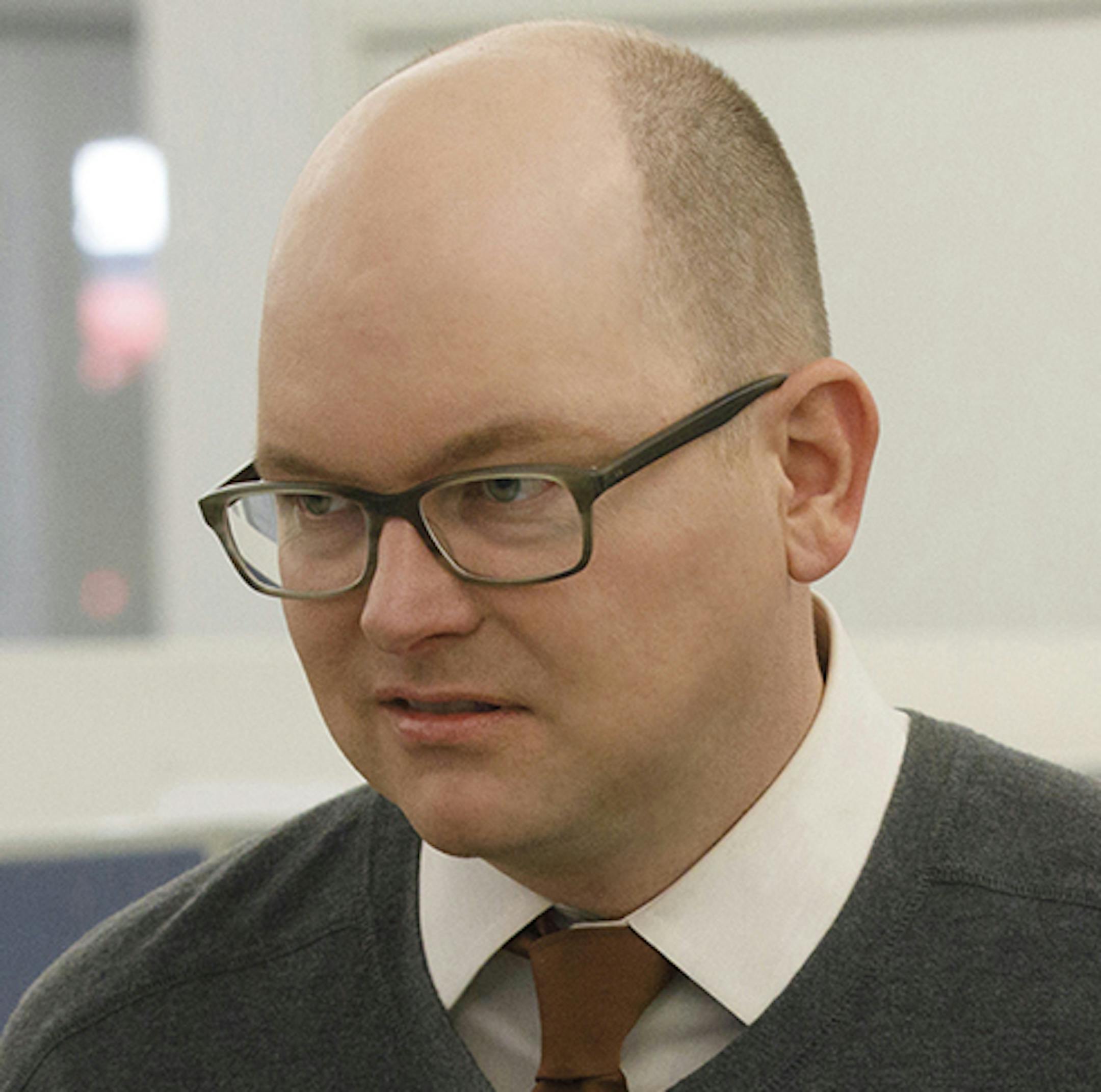 WHAT WE DO IN THE SHADOWS -- "Pilot" -- Season 1, Episode 1 - Pictured (l-r): Mark Proksch as Colin. CR: John P Johnson/FX