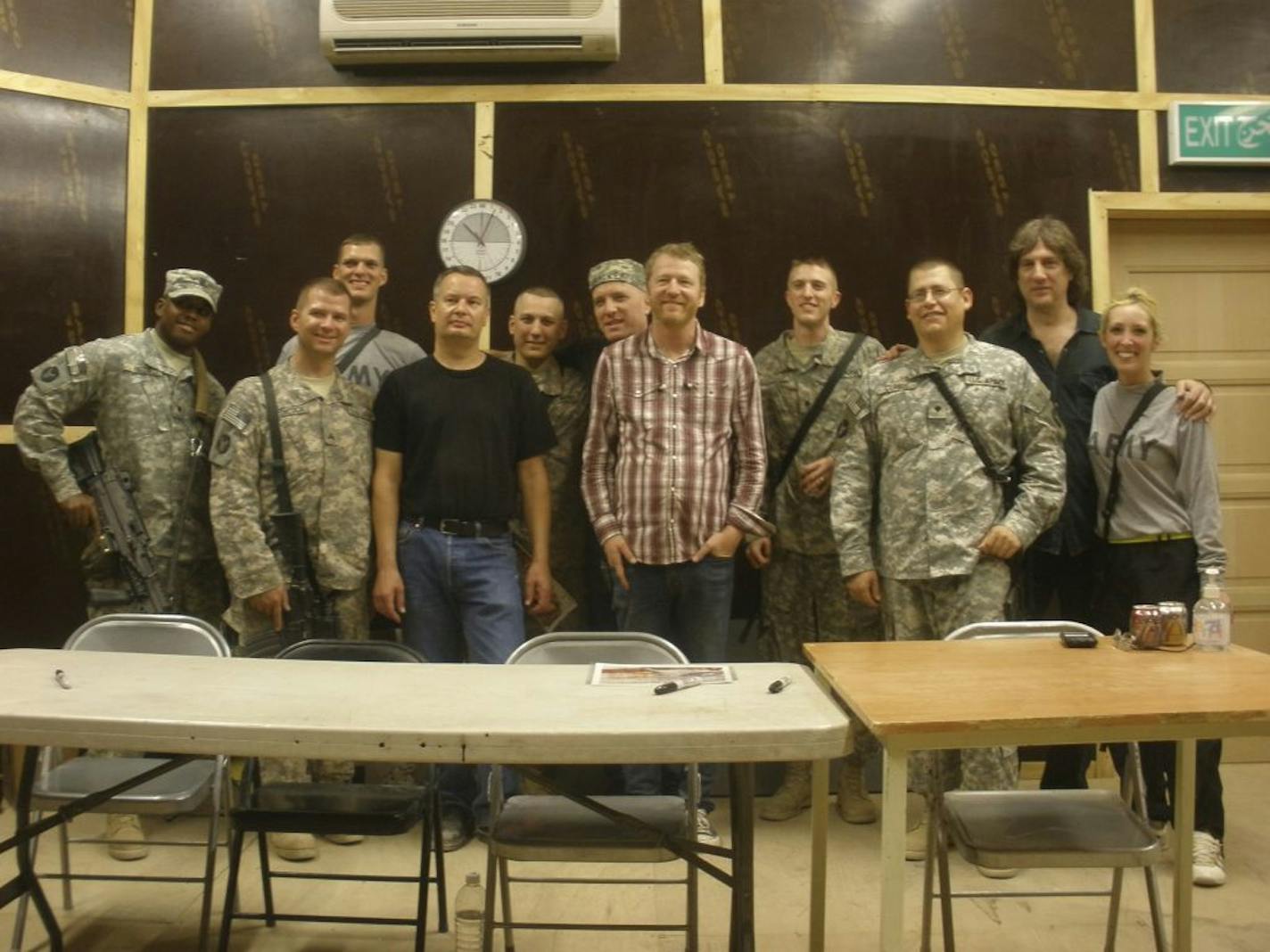 Members of Cracker with members of the Minnesota National Guard 34th Red Bull Infantry Division during a tour of Iraq in 2009.