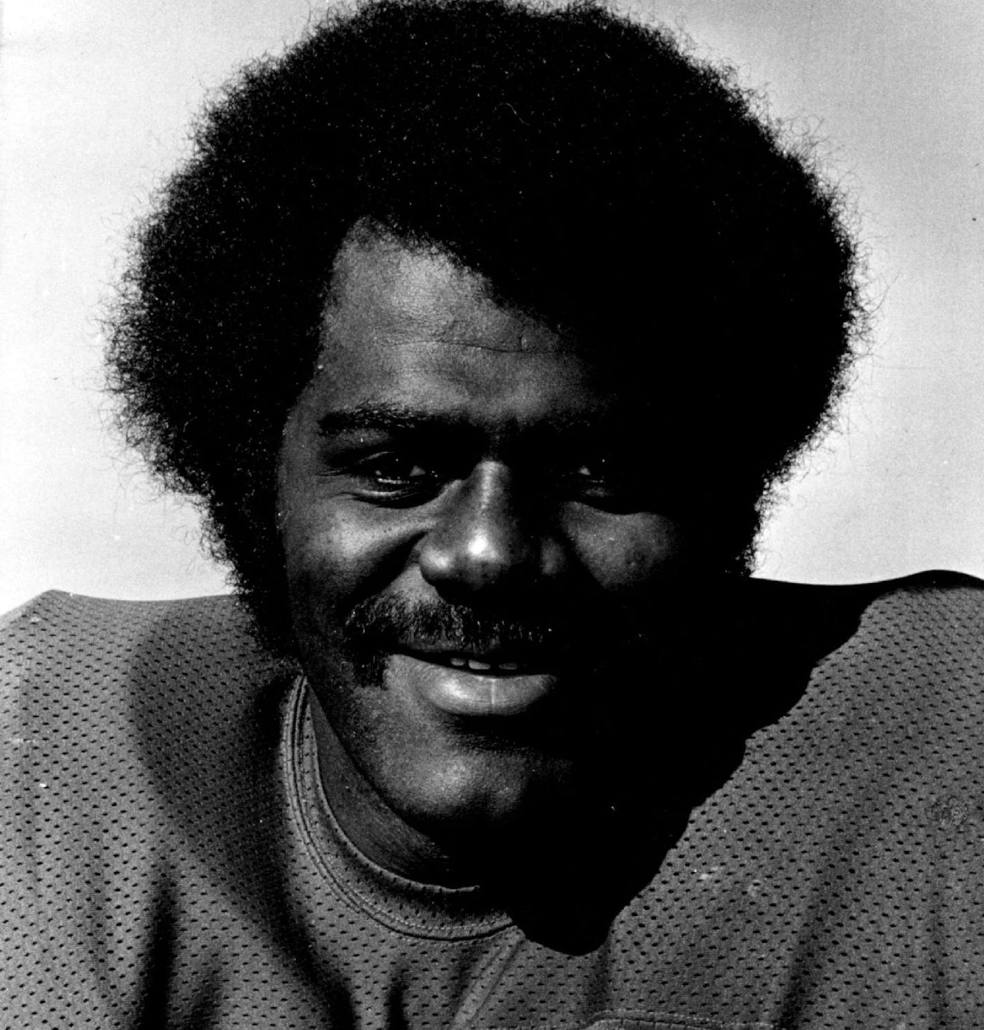 January 19, 1992 Name: Alan Page Age:46 Position :Defensive tackle College Notre Dame NFL honors:MVP 1971; All-Pro 1969-71, 1973-75; All-NFC 1970-77; Lineman of the Year 1973; Pro Bowl 1968-76. Noteworthy: First on team in: Forced fumbles in a career (28); in a season (7 in 1976); in a game (4 vs. Detroit, Nov. 12, 1967); most blocked punts in a season (5 in 1076). Second in: Most sacks in a season (18 in 1976); forced fumbles in a season (6 in 1974); blocked kicks in a career (16). Third in: Ca