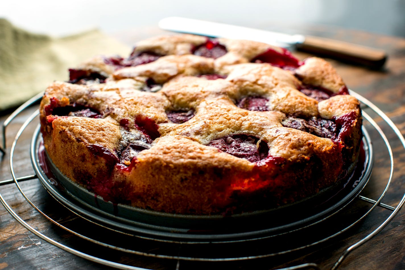 FILE— Marian Burros's plum torte in New York, March, 2014. The torte didn't seem to have the makings of a hit when it was published in 1983. Thirty-three years later, it's still beloved. (Andrew Scrivani/The New York Times)