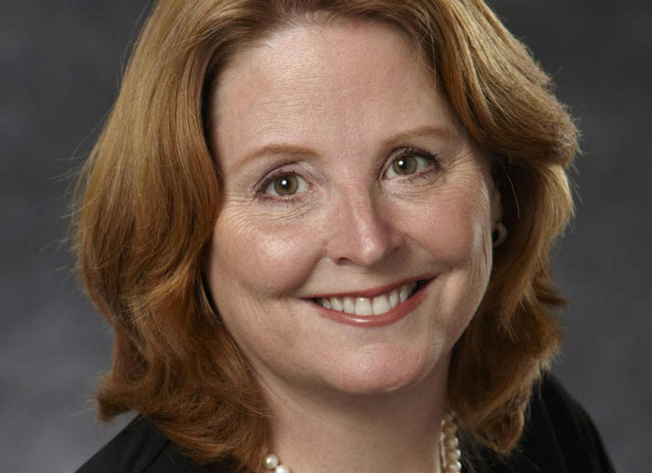 Anne Hunt, Minnetrista mayor