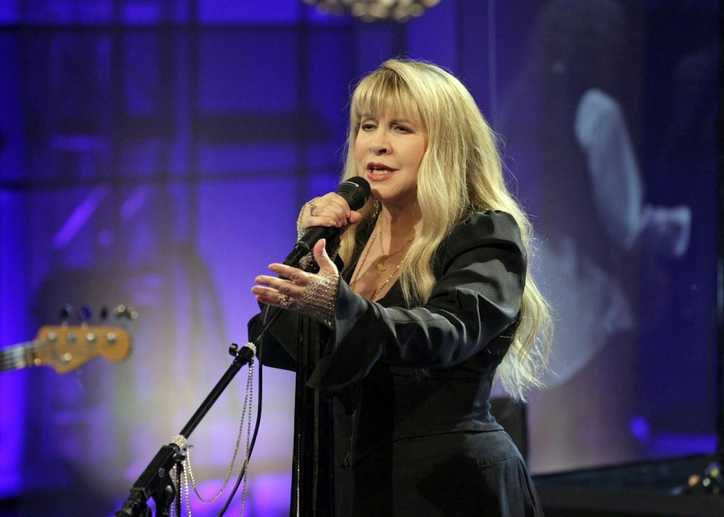 Stevie Nicks performed on the "Tonight Show" recently.