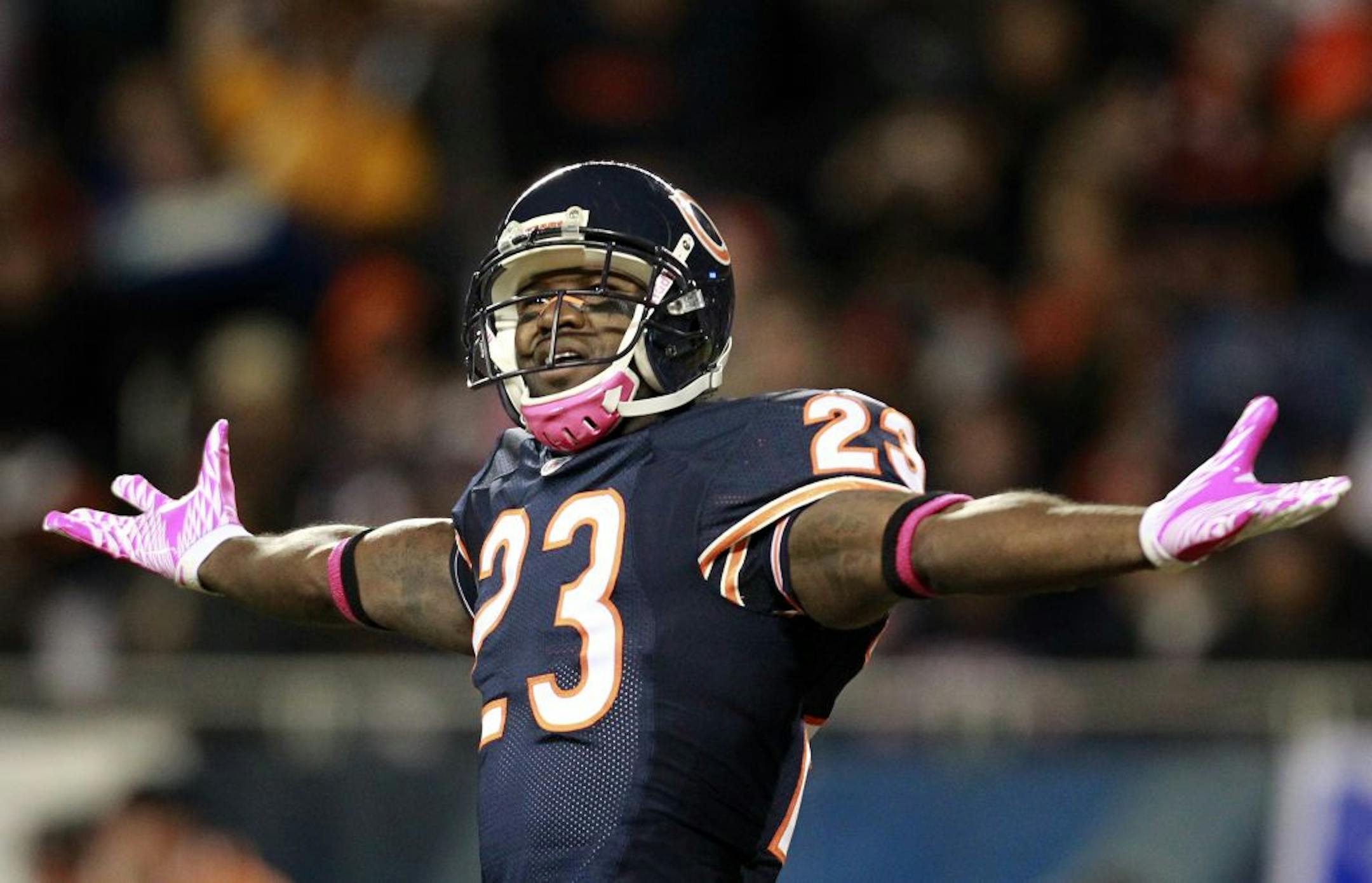 Devin Hester worked up the crowd before a kickoff in the second quarter.