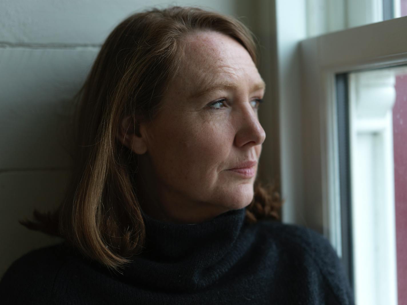 photo of author Paula Hawkins