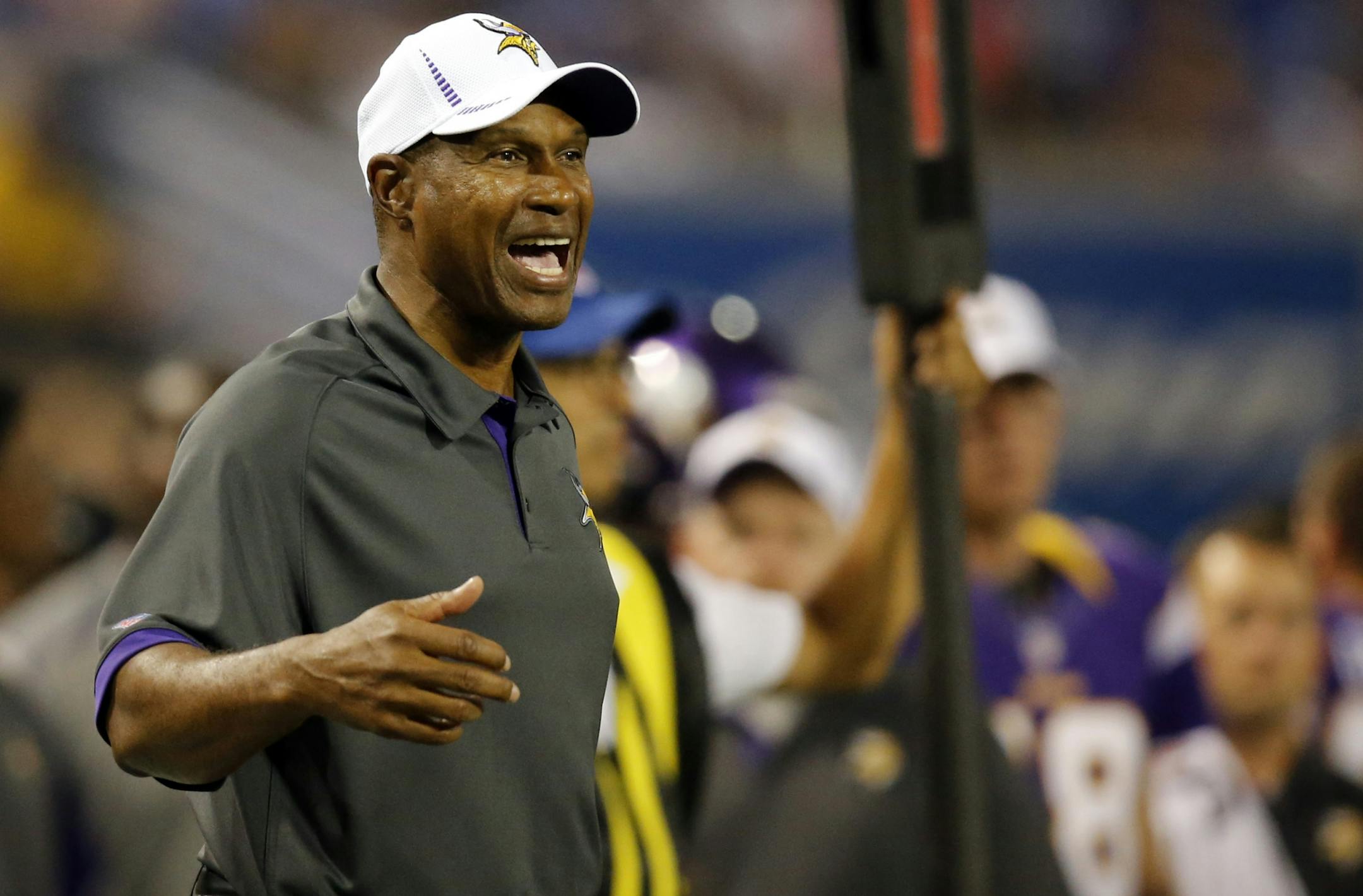 Minnesota Vikings head coach Leslie Frazier