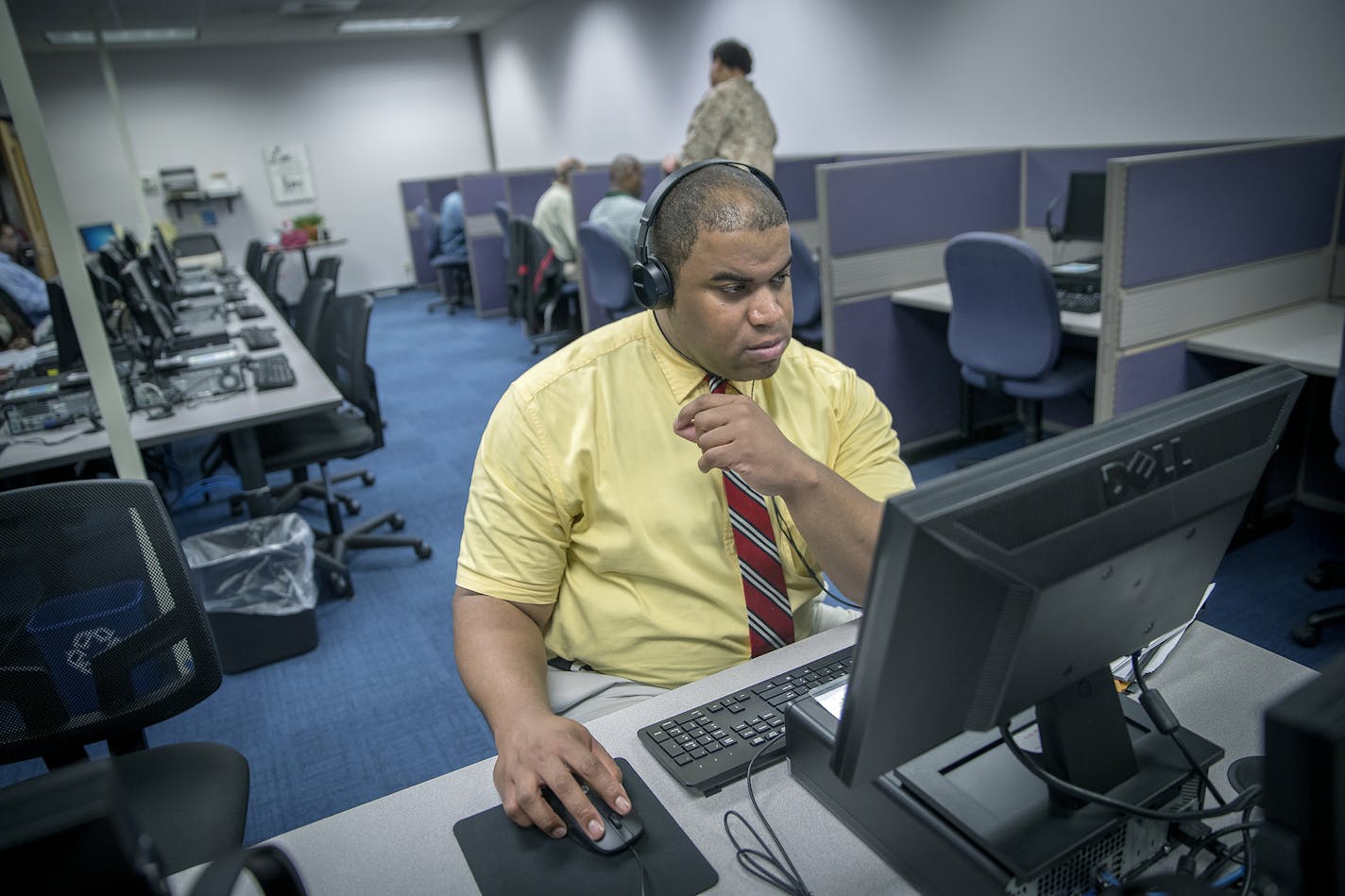 Tasson Billings, who has drifted for years, traveling to cities across the US living in shelters, said the counseling is now helping him address childhood trauma and function better day to day. Here, Billings worked on his math class via a computer at the Union Gospel Mission's Learning Center, Tuesday, September 18, 2018 in St. Paul, MN. ] ELIZABETH FLORES &#xef; liz.flores@startribune.com