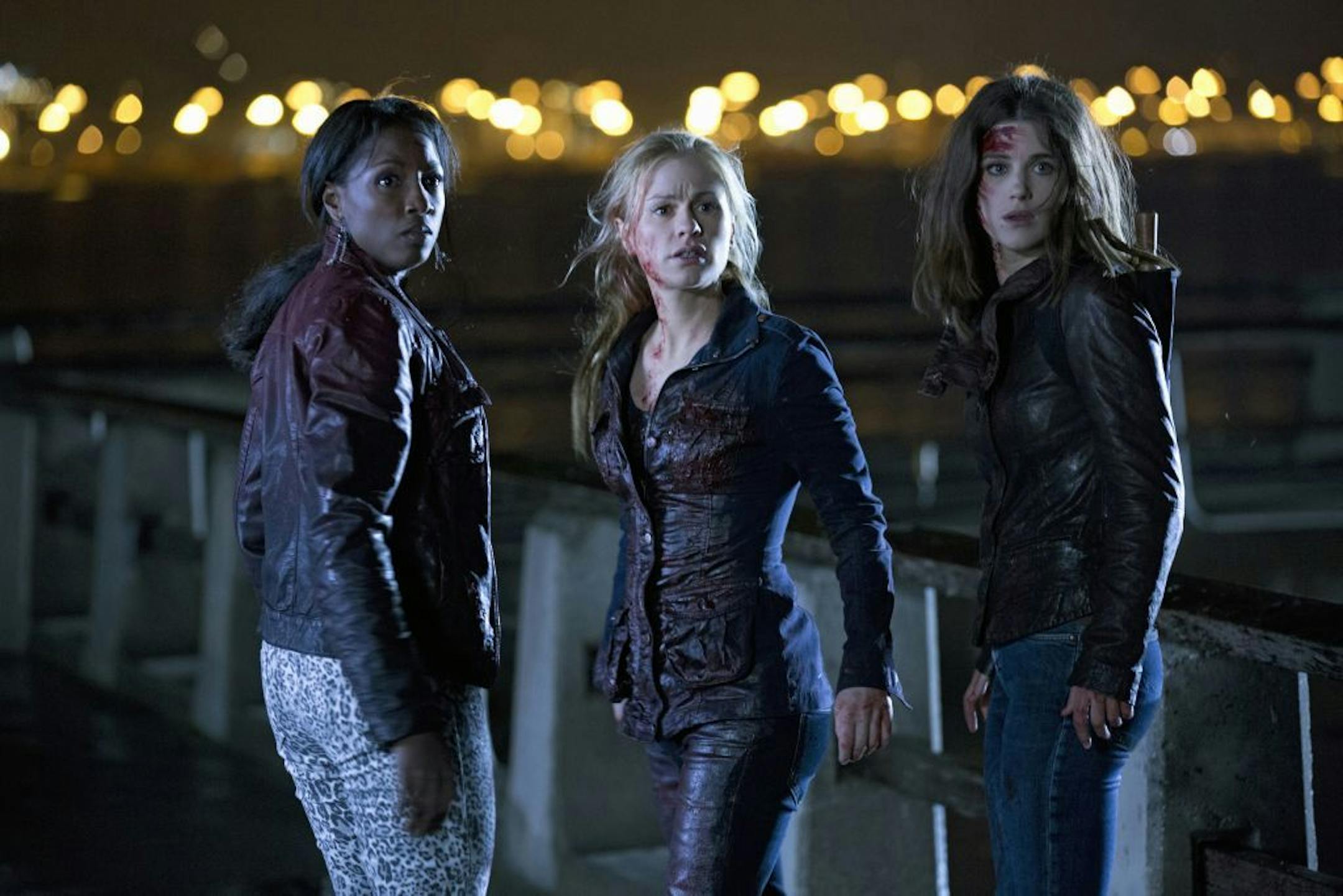 TRUE BLOOD episode 61 (season 6, episode 1): Rutina Wesley, Anna Paquin, Lucy Griffiths. photo: John P. Johnson