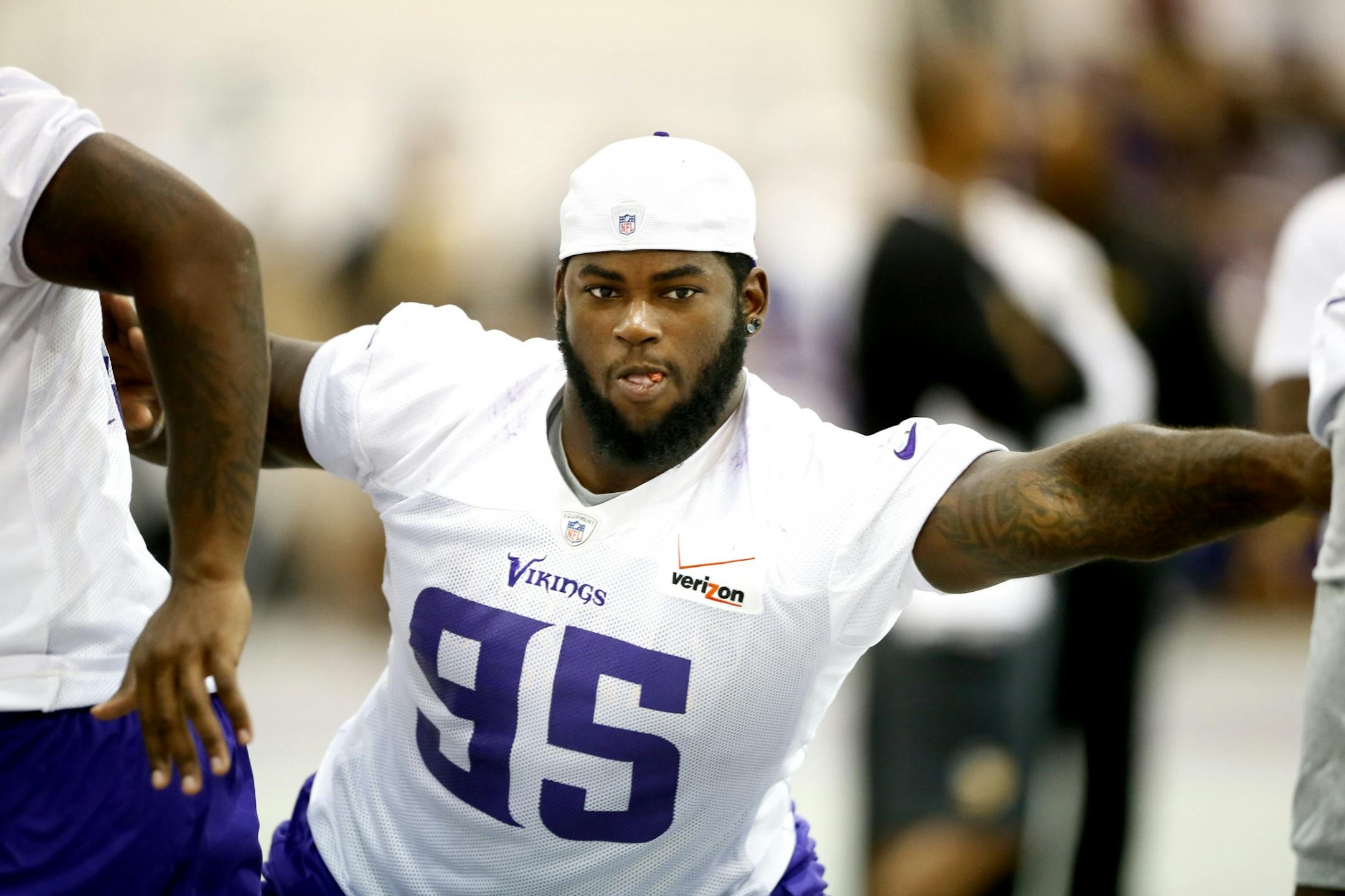 Vikings rookie first-round draft pick Sharrif Floyd is expected to miss the rest of the preseason because of a "minor procedure" on his left knee, coach Leslie Frazier said after practice Monday.