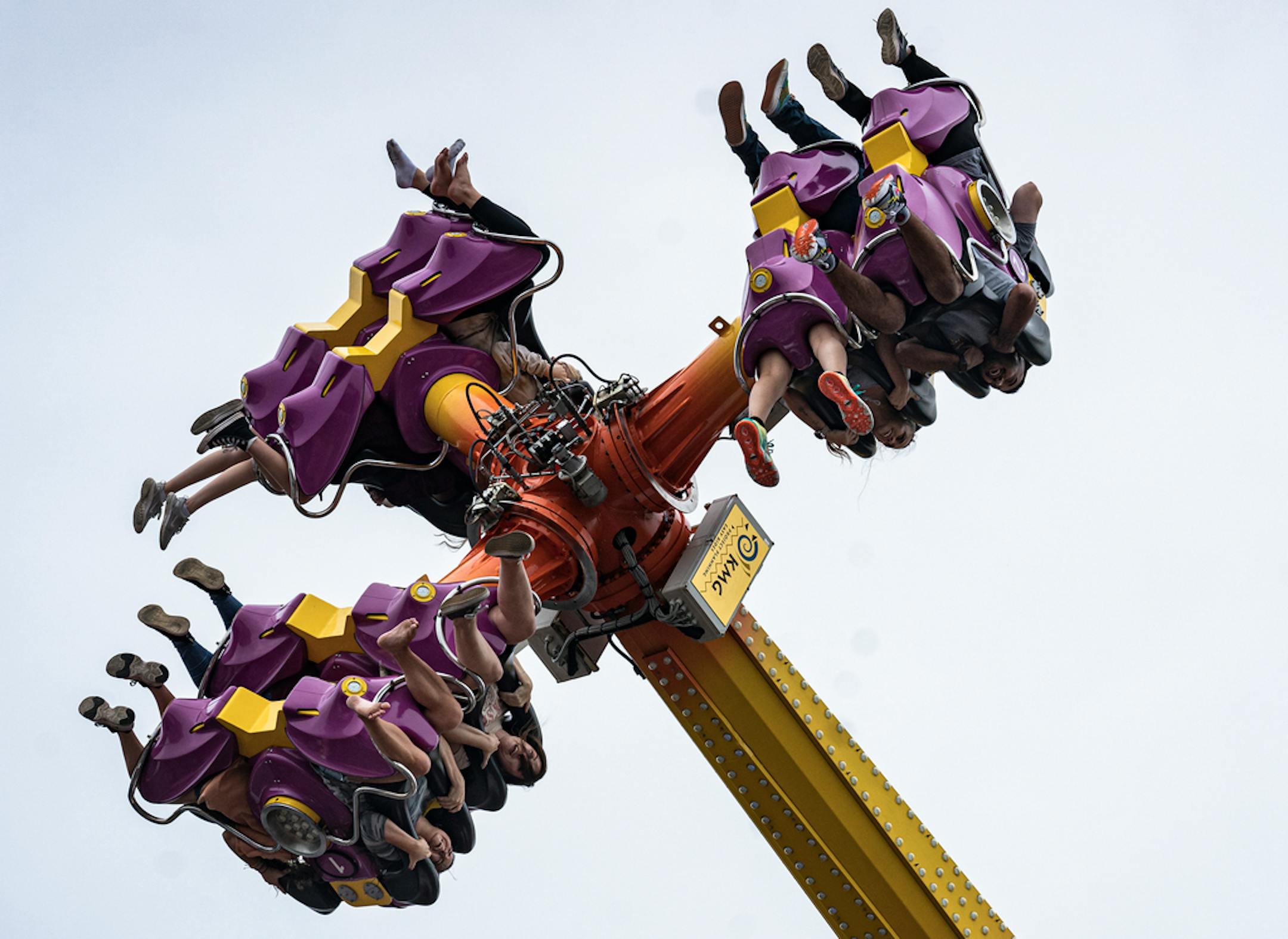 In Falcon Heights, Minnesota on August 26, 2021, at the State Fair, the Midway provided plenty of upside down and whirling thrills.] Day 1 feature of Fair RICHARD TSONG-TAATARII • richard.tsong-taatarii@startribune.com