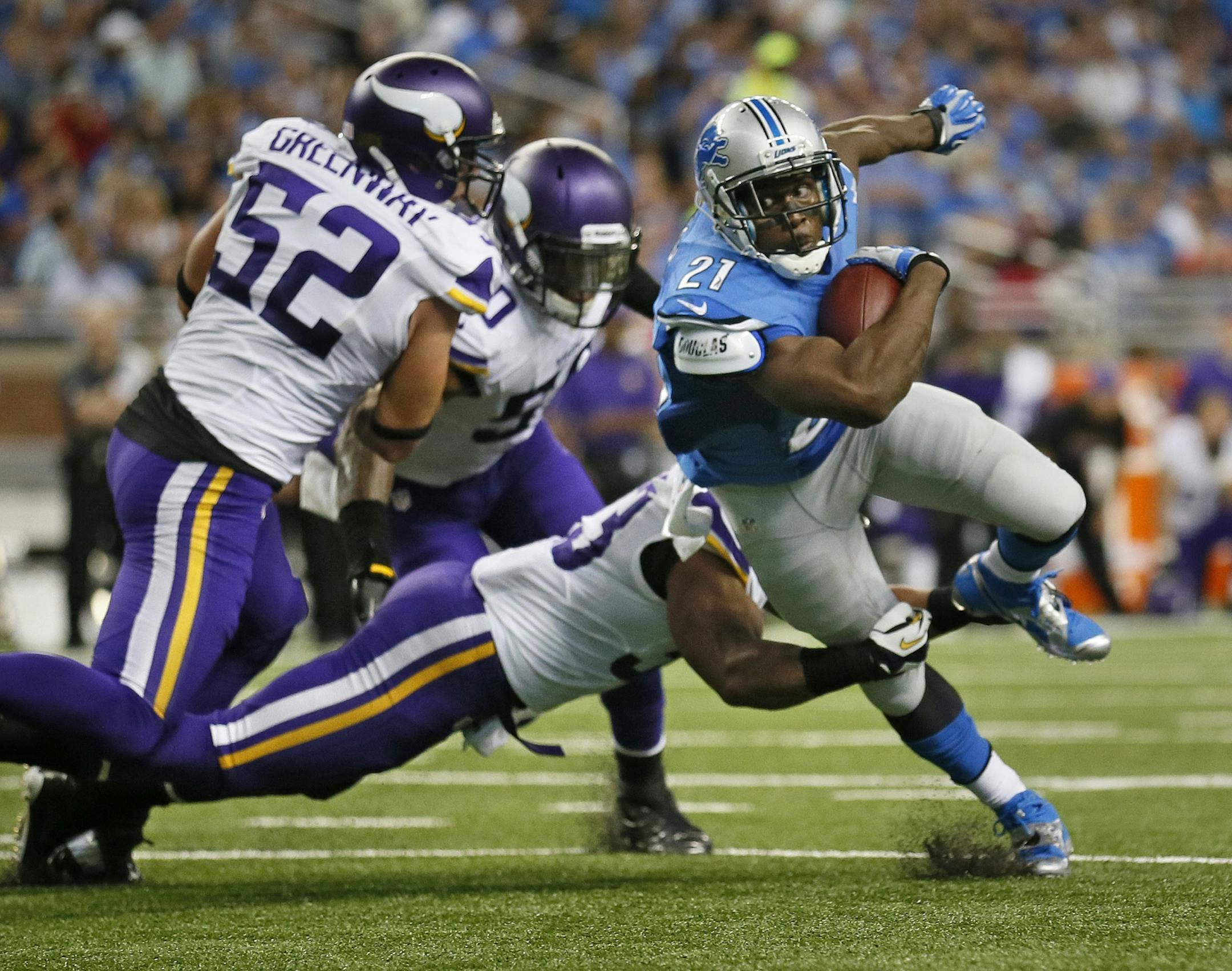 Detroit's Reggie Bush had 90 yards rushing and 101 yards receiving against the Vikings on Sunday.