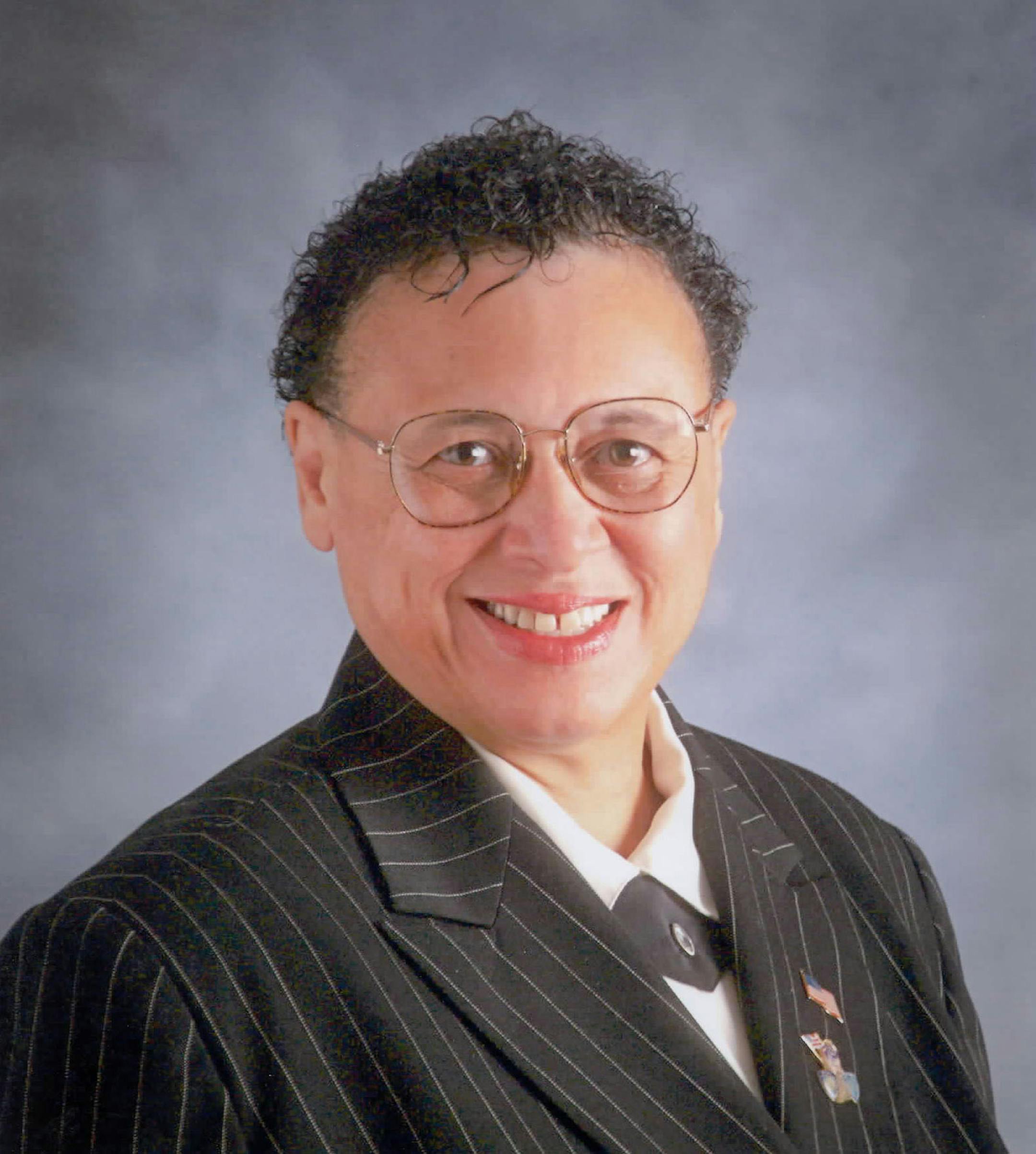 VG14864;Debbie Montgomery; St. Paul City Council member, Ward 1; Saint Paul; 2003