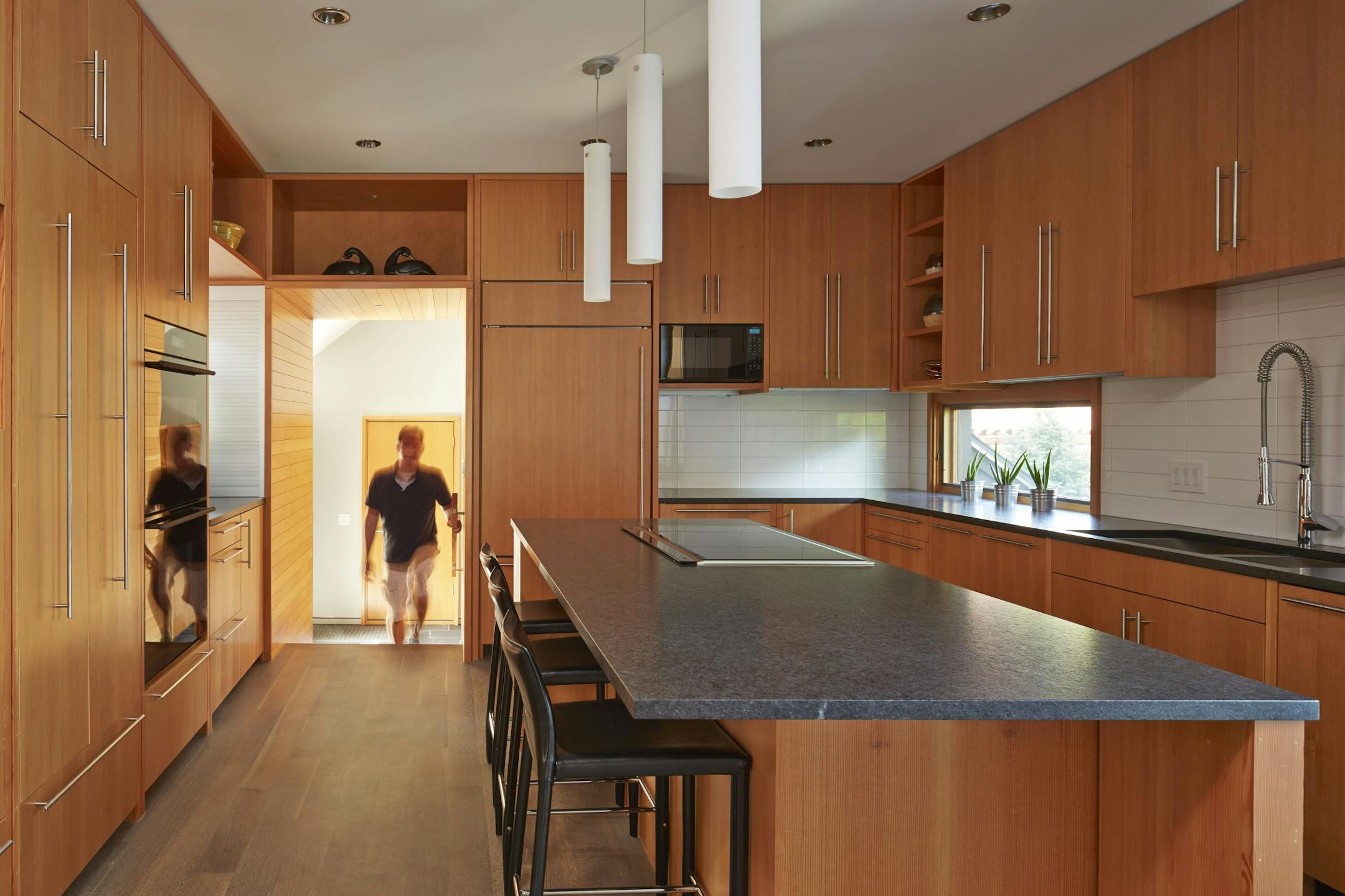 Troy Thies Kitchen, Home of the Month, Lake of the Isles