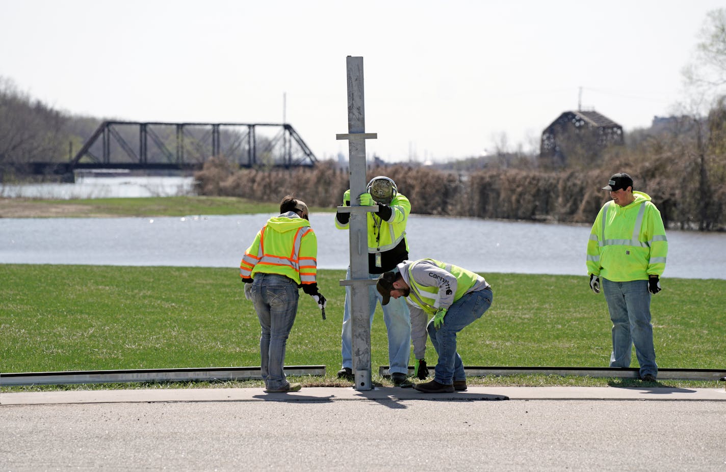 MAC crews finished installing a flood wall that protects the airport and St. Paul's West Side from the rising Mississippi River. Tuesday, April 18, 2023 at Holman Field in St. Paul, Minn. ] Brian Peterson • brian.peterson@startribune.com