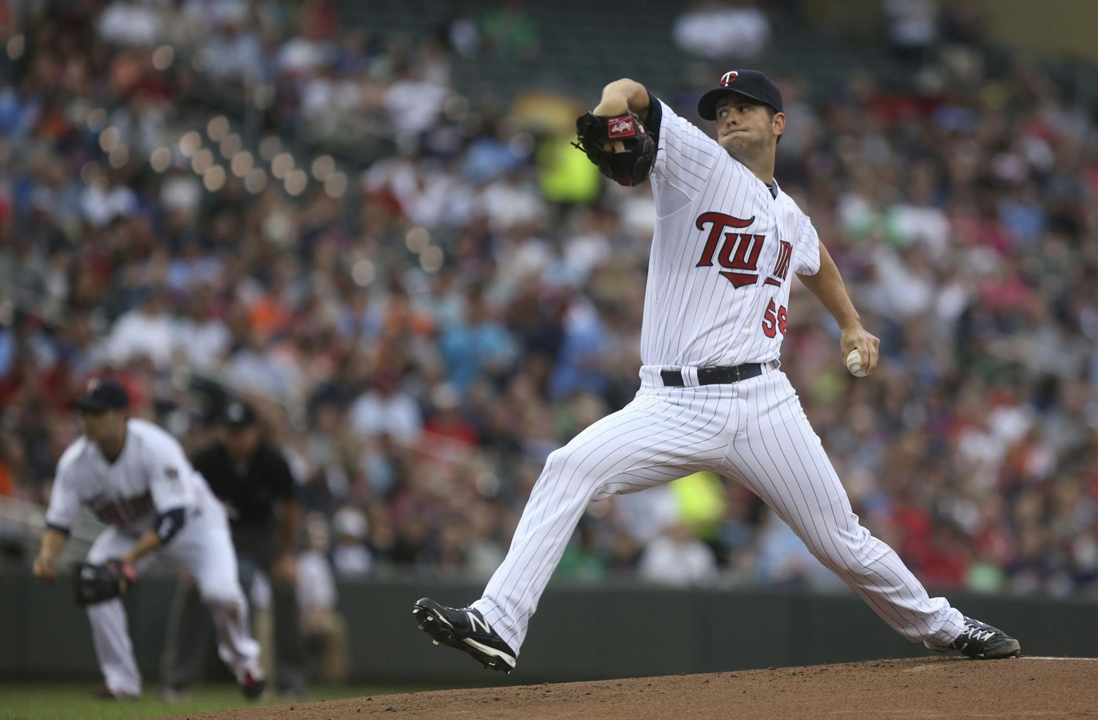 Twins Scott Diamond pitched in the first inning at Target Field in Minneapolis Min., Friday, June 14, 2013.