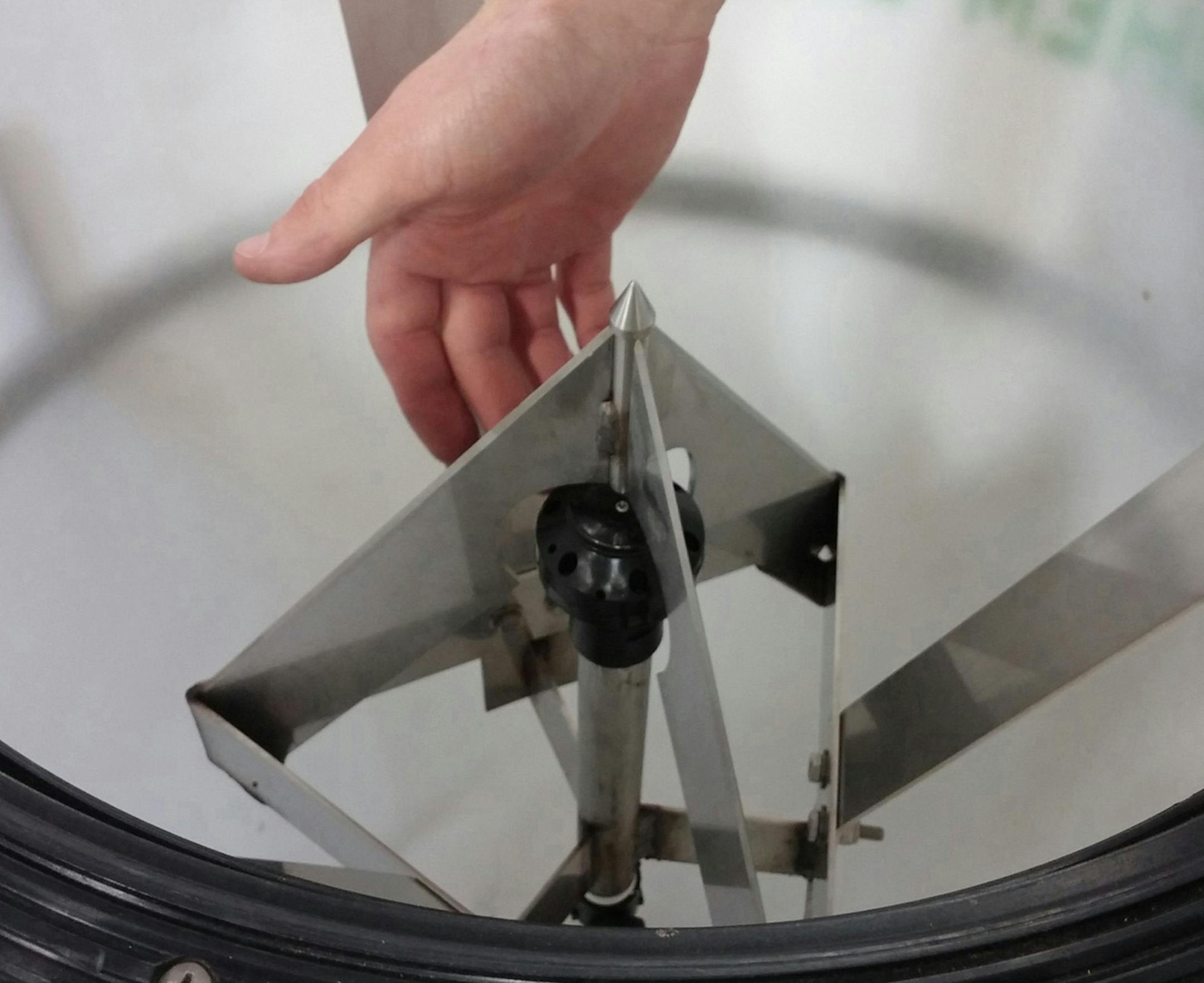 The blades of the Chem-blade are designed to slice open the bottom of a plastic jug. (Dan Voorhis/Wichita Eagle/TNS) ORG XMIT: 1166081