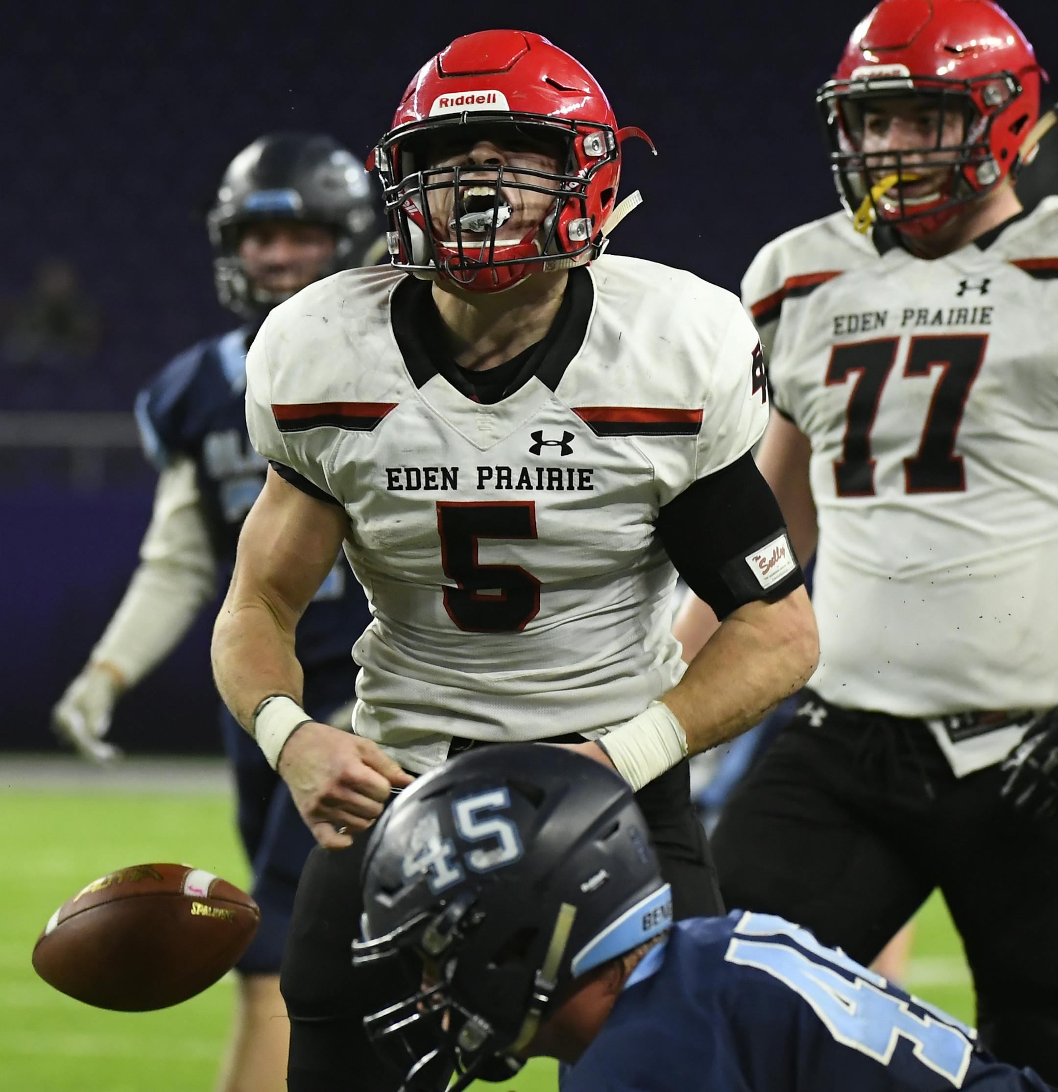 Eden Prairie's Collin Penn (5) celebrated after rushing the ball for a first down in the fourth quarter against Blaine Thursday night. ] Aaron Lavinsky • aaron.lavinsky@startribune.com Eden Prairie played Blaine in a Class 6A state tournament semifinal football game on Thursday, Nov. 15, 2018 at US Bank Stadium in Minneapolis, Minn.