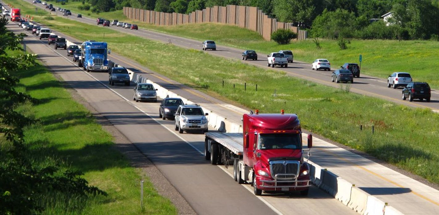 Kevin Giles � kgiles@startribune.com
Reduced to a single lane, southbound traffic crept through Oakdale last week on Interstate 694. Slowdowns will occur on a six-mile stretch of freeway from Maplewood east through Mahtomedi, Pine Springs and Oakdale into October.