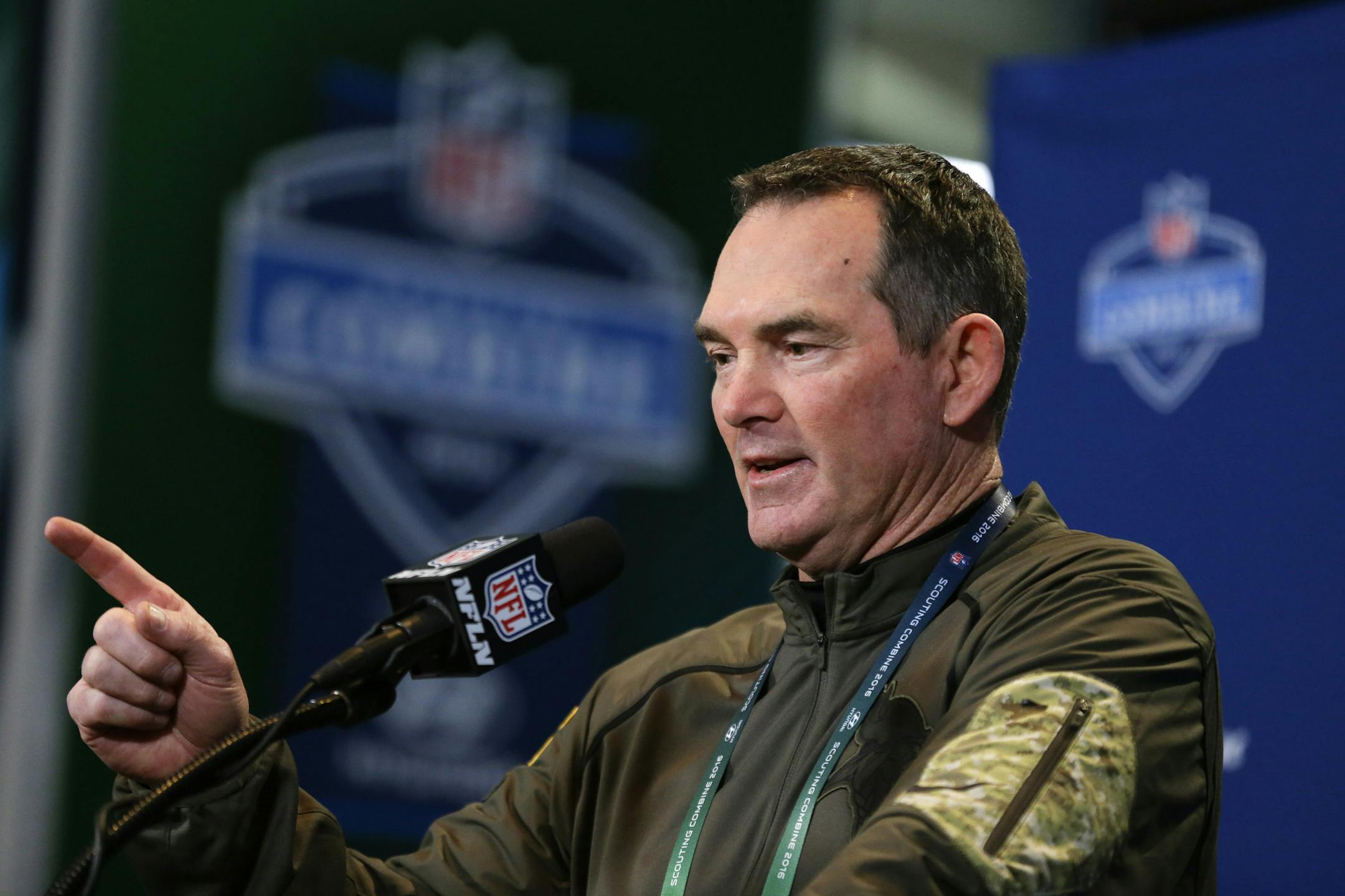 Minnesota Vikings head coach Mike Zimmer