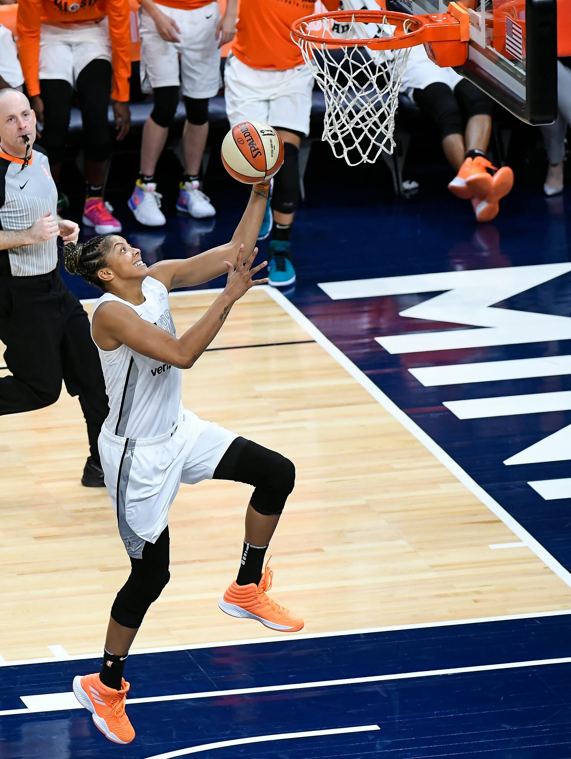 Team Parker All-Star Candace Parker scored an uncontested layup in the second half Saturday during the WNBA All-Star Game.