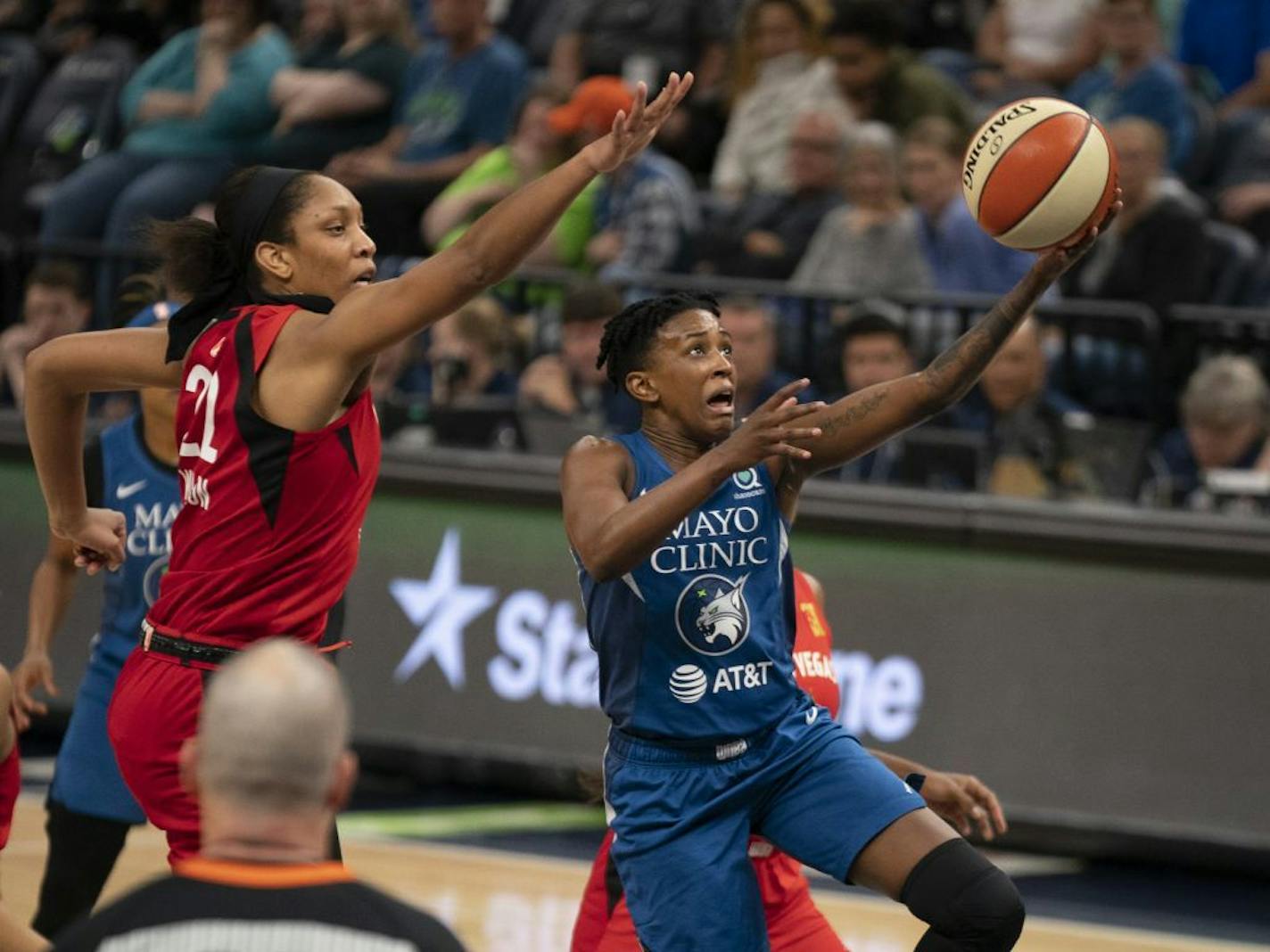 Former Minnesota Lynx guard Danielle Robinson (3) put up shot against Las Vegas last season.