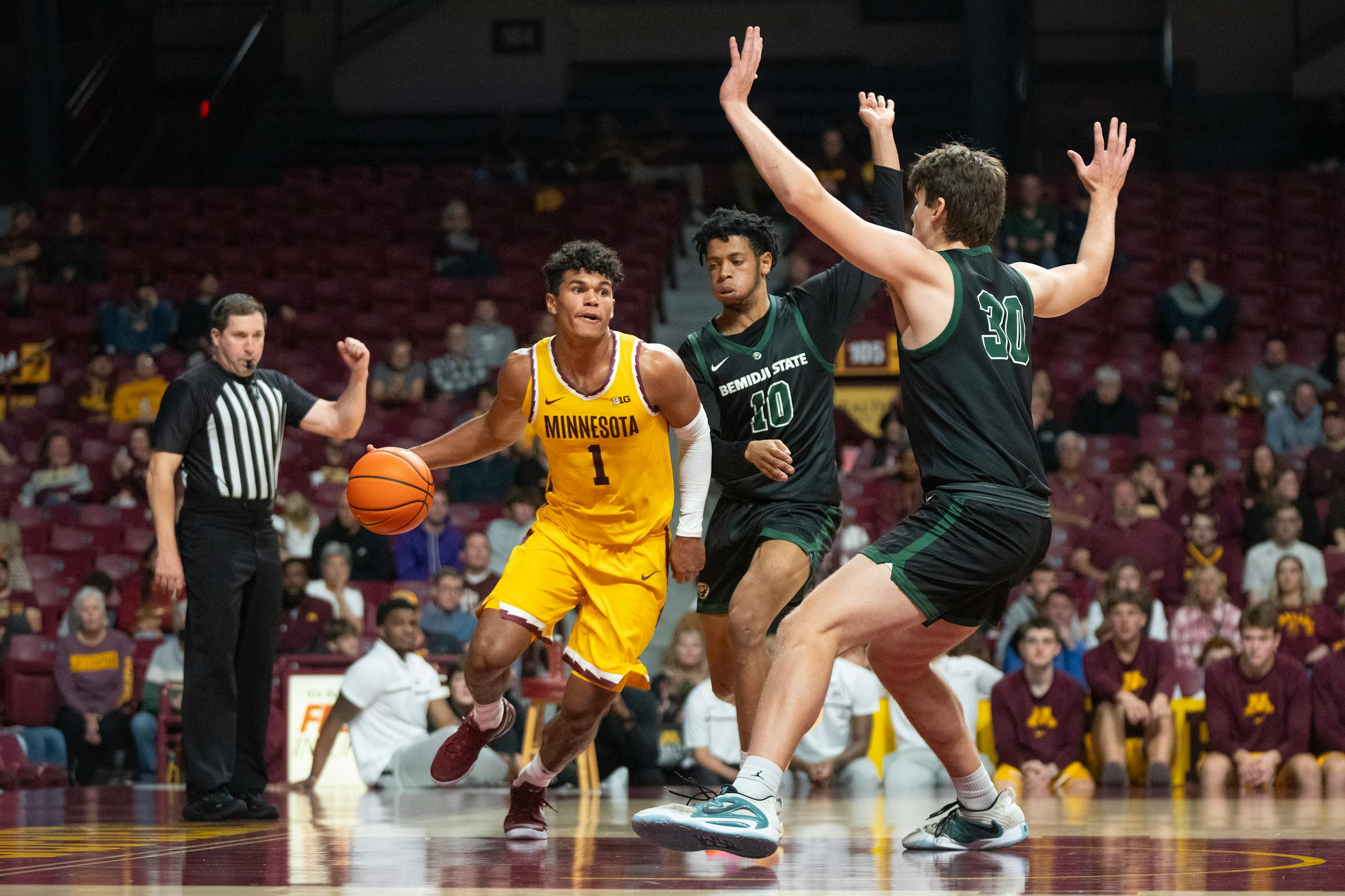 Gophers men’s basketball team surges past Bemidji State 90-65