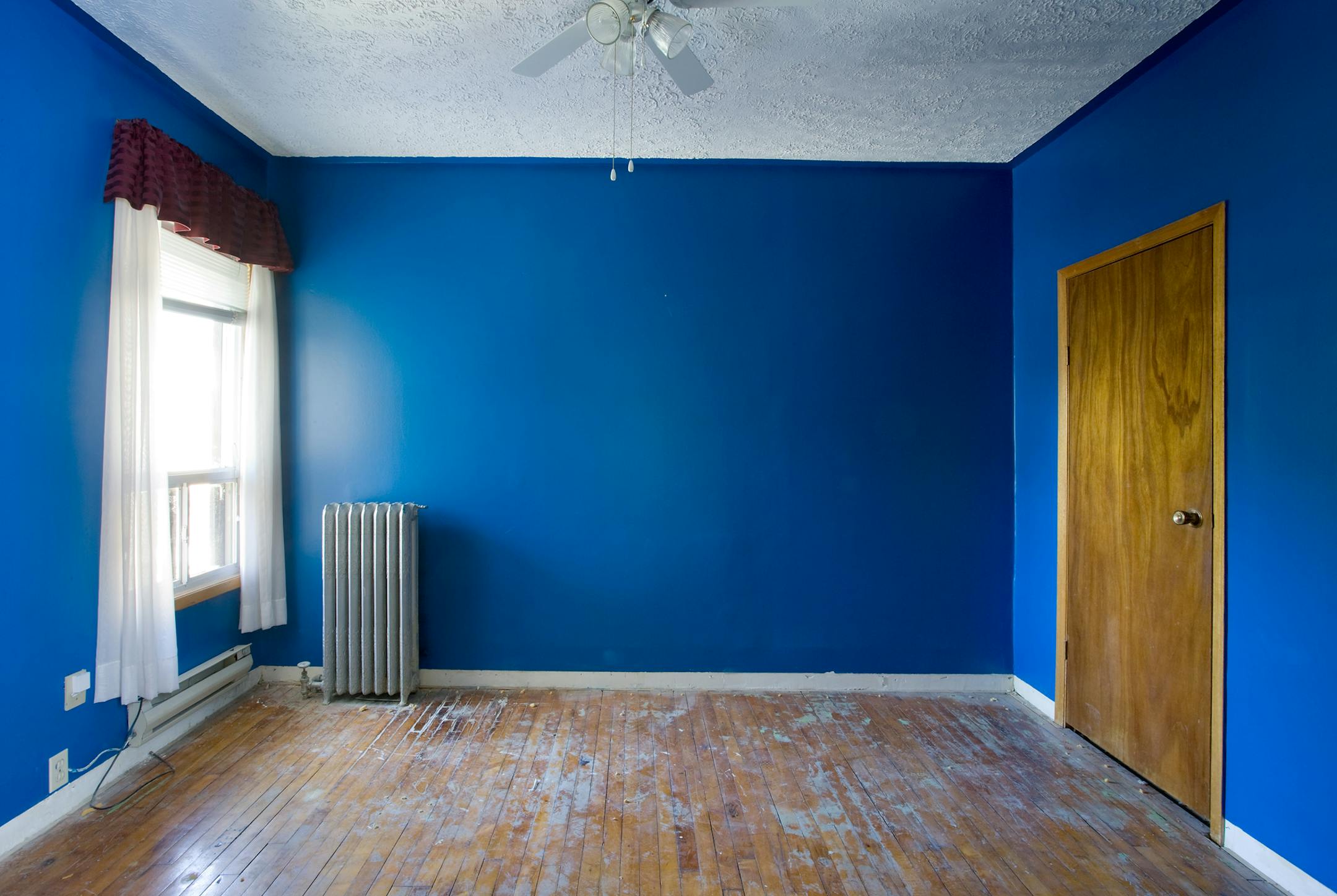 BEFORE Once gutted, the project overwhelmed the homeowner. An annexed guest bedroom helped.