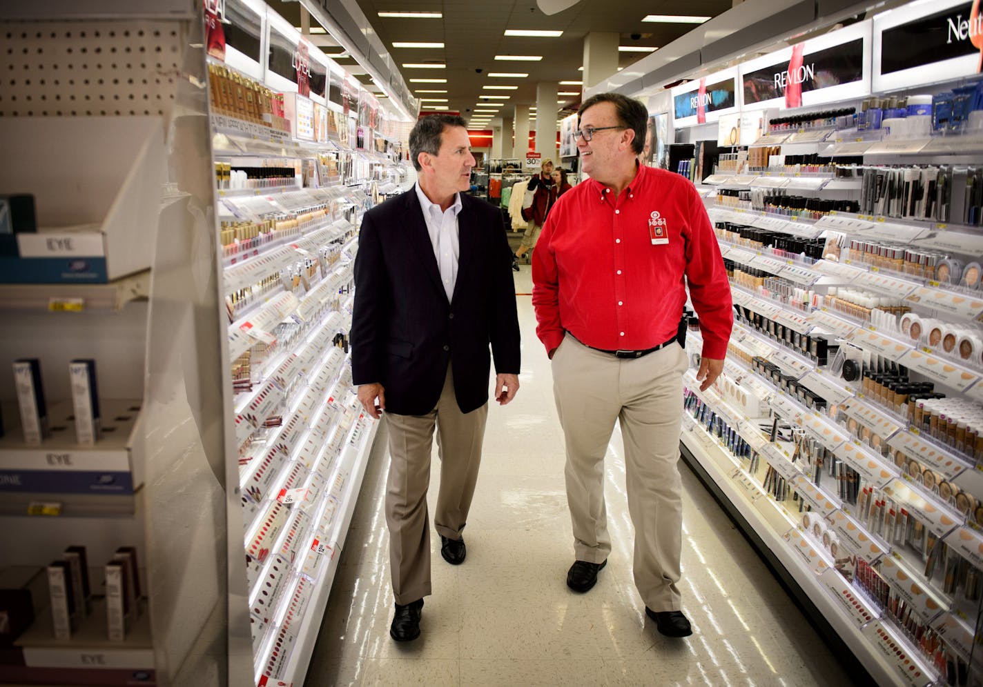 Brian Cornell, Target's new CEO toured the Nicollet Mall Target store in downtown Minneapolis with store team lead Murray Williams. ] Thursday, August 14, 2014. GLEN STUBBE * gstubbe@startribune.com