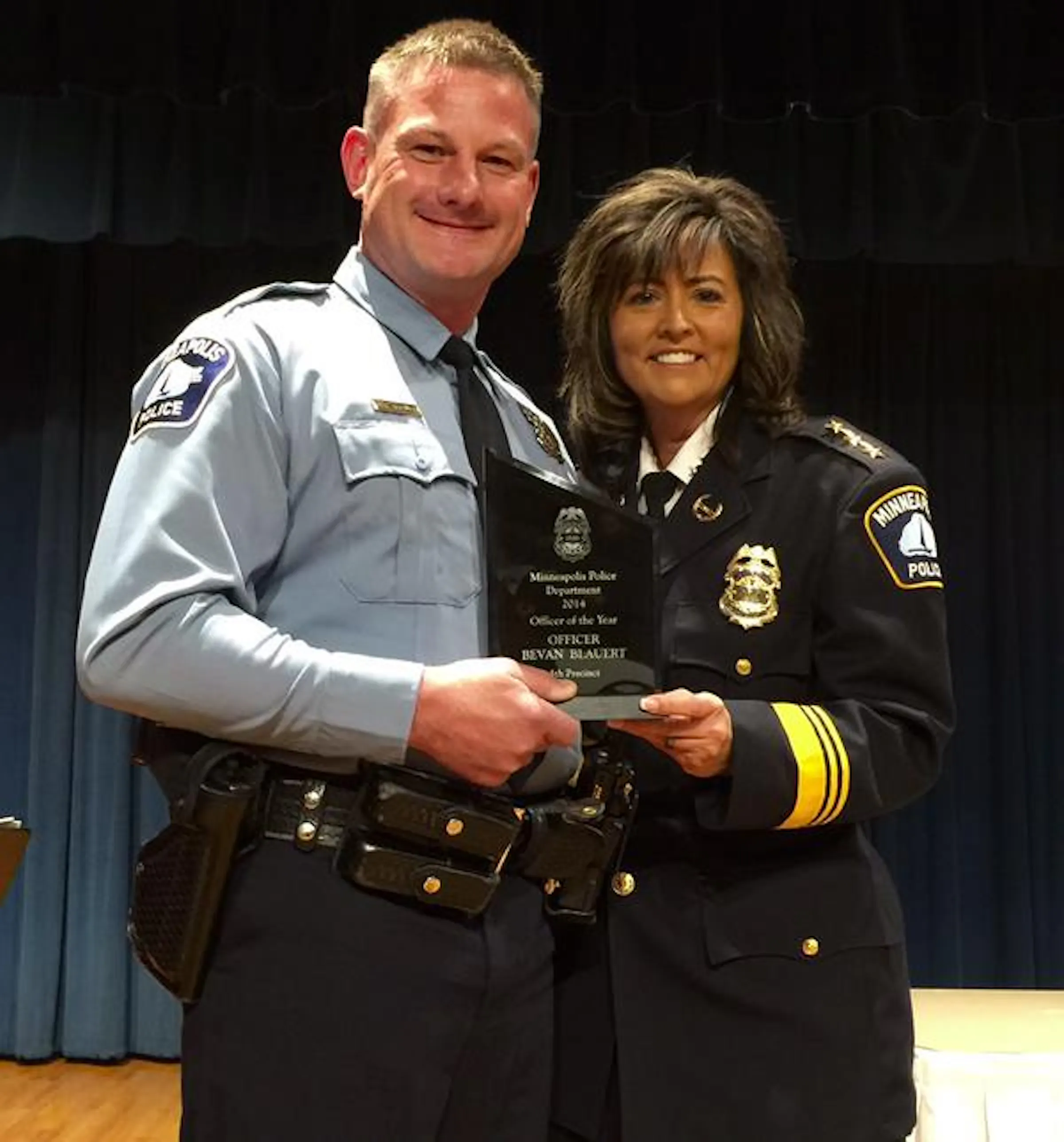 Minneapolis police award officers and staff