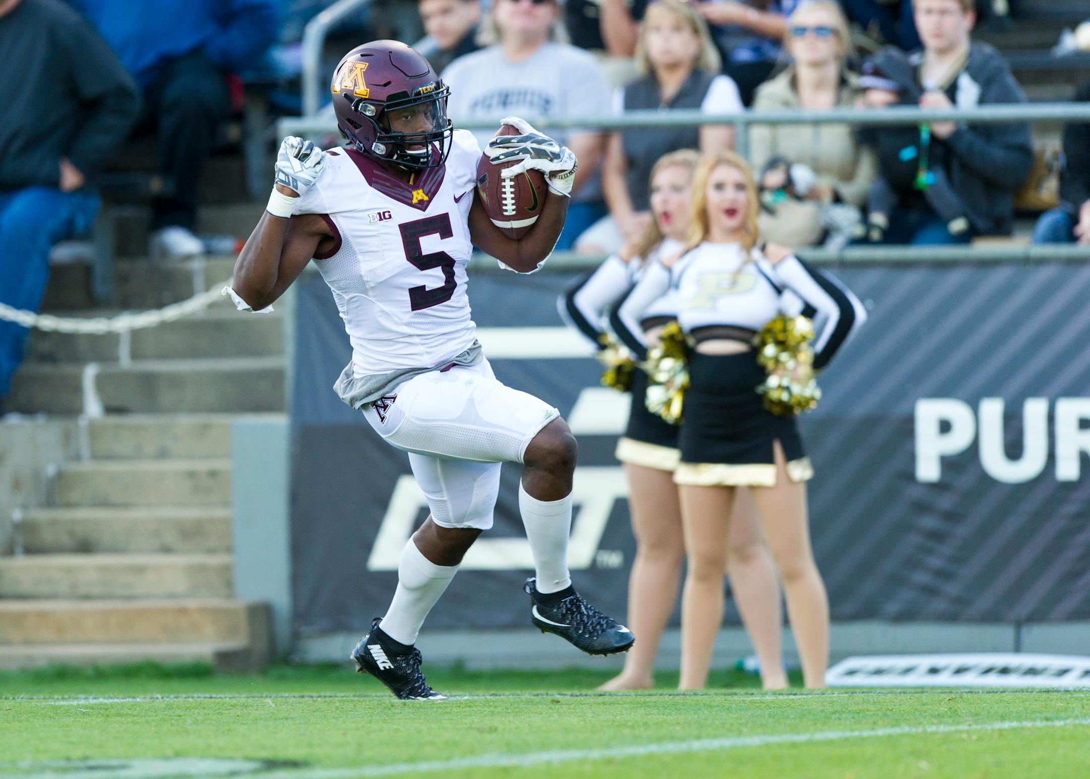 Gophers cornerback Jalen Myrick was just released from a Columbus hospital with his rib/lung injury. Interim coach Tracy Claeys said it will probably take Myrick 3-4 weeks to heal, adding that he's likely done for the season.
