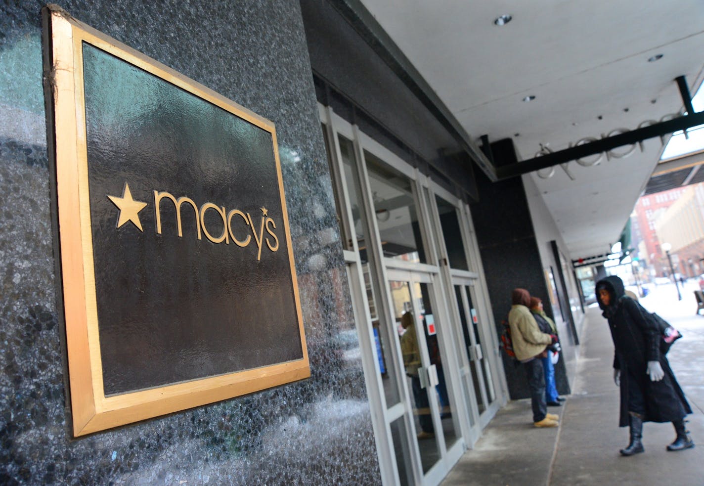 Officials cite a more vibrant nightlife and the arrival of light rail as reasons that downtown St. Paul is better equipped to deal with the loss of Macy's now than it was in 2001, when the former Dayton's was ready to leave the site.