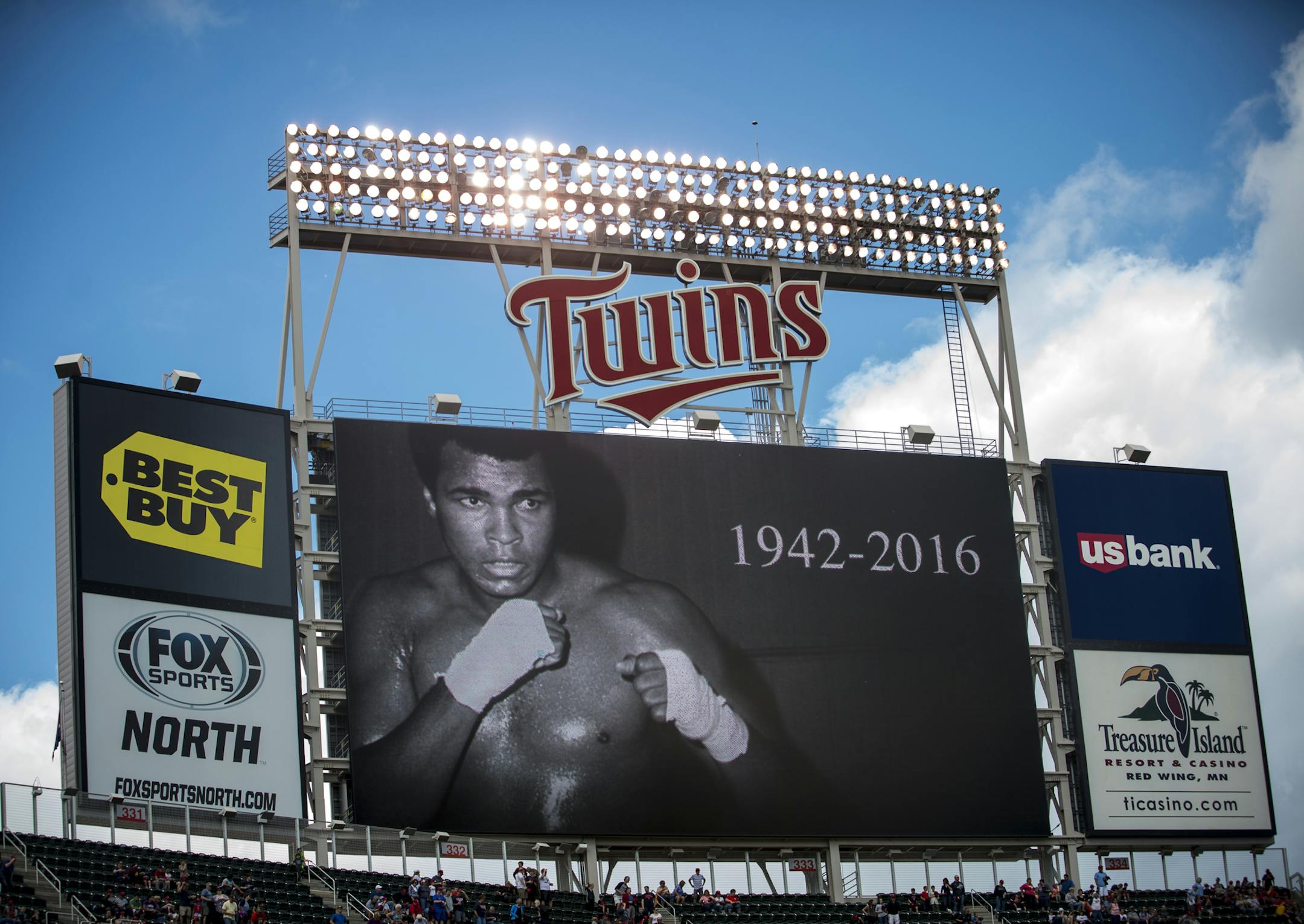 The Twins held a brief moment of silence for Muhammad Ali before the start of Saturday afternoon's game against the Tampa Bay Rays. ] (AARON LAVINSKY/STAR TRIBUNE) aaron.lavinsky@startribune.com The Minnesota Twins play the Tampa Bay Rays on Saturday, June 4, 2016 at Target Field in Minneapolis, Minn.