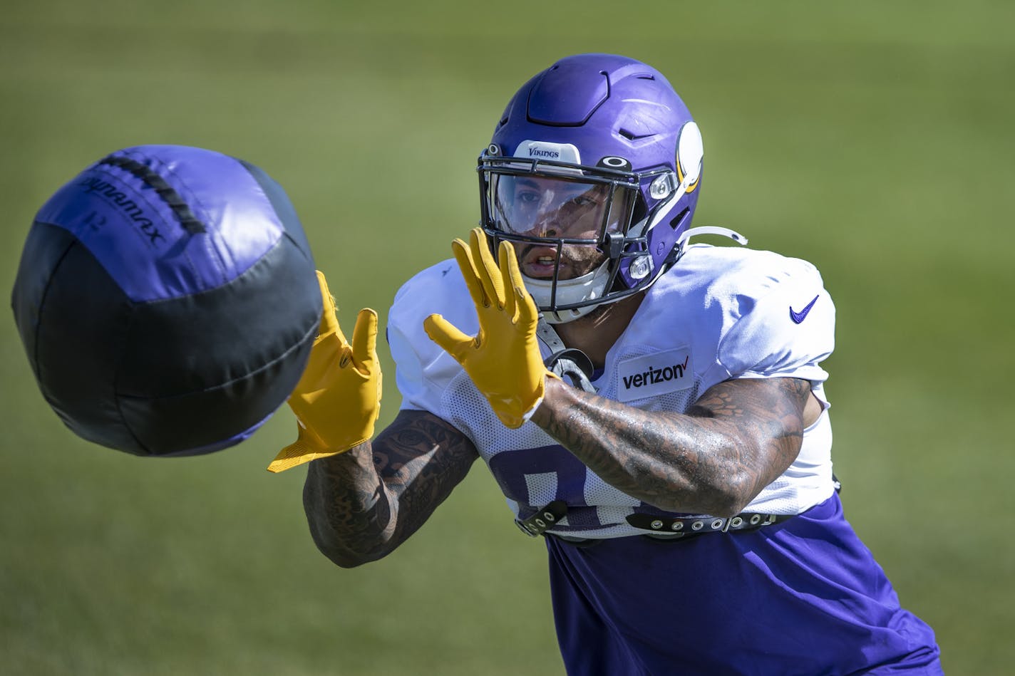 Minnesota Vikings tight end Irv Smith (84) during practice at TCO Performance Center.] Jerry Holt •Jerry.Holt@startribune.com Vikings practice at TCO Performance Center Wednesday October 7,2020 in Eagan ,MN.