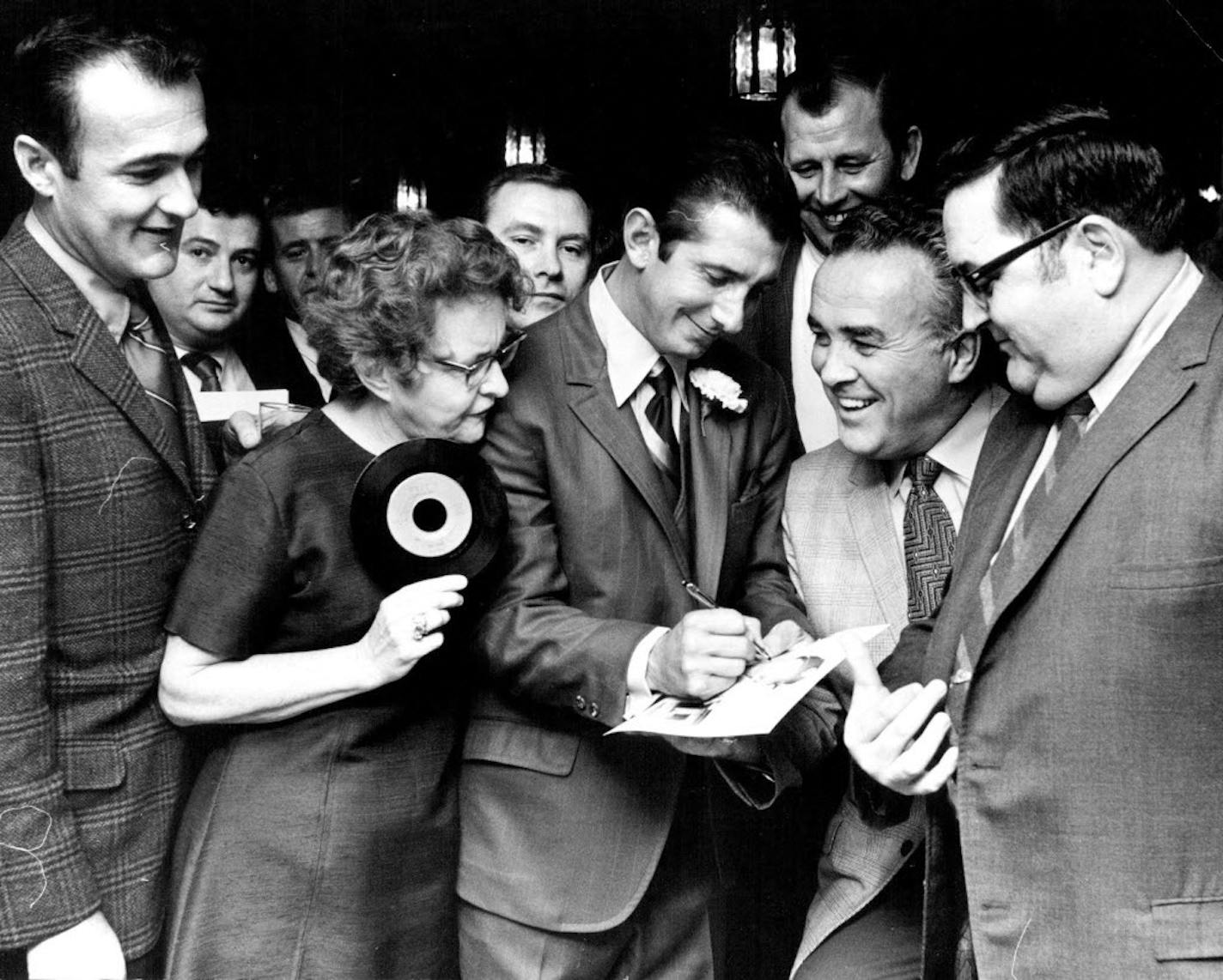 About three weeks after he was fired as manager of the Twins in 1969, about 600 people gathered at the Richfield American Legion club to honor Billy Martoin. he was presented with luggage and a boxing "gold glove."