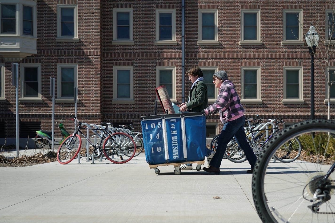 Students and their families were seen moving out of campus housing at the University of Minnesota on Tuesday, March 17, 2020. On campus classes moved to online after the COVID-19 outbreak.