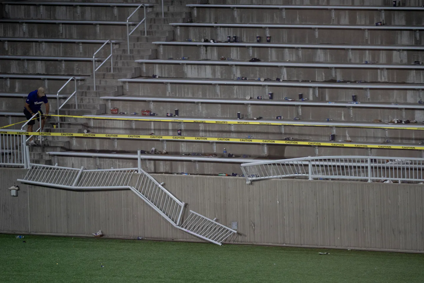 Bleacher collapse at Cretin-Derham Football game injures students