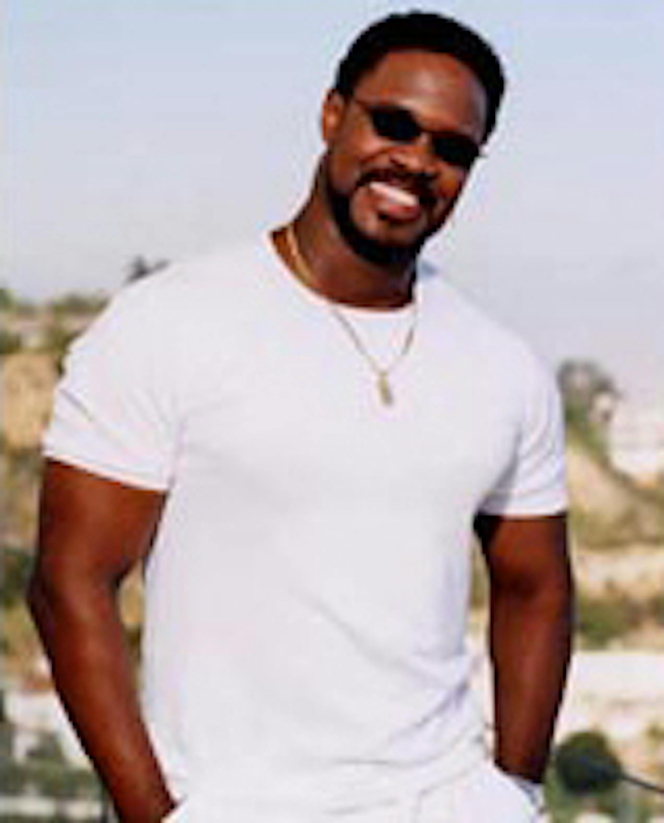 slug: 1cj1025 caption: Everette SHarp credit: Courtesy of everetteharp.com ORG XMIT: MIN2013083015382533