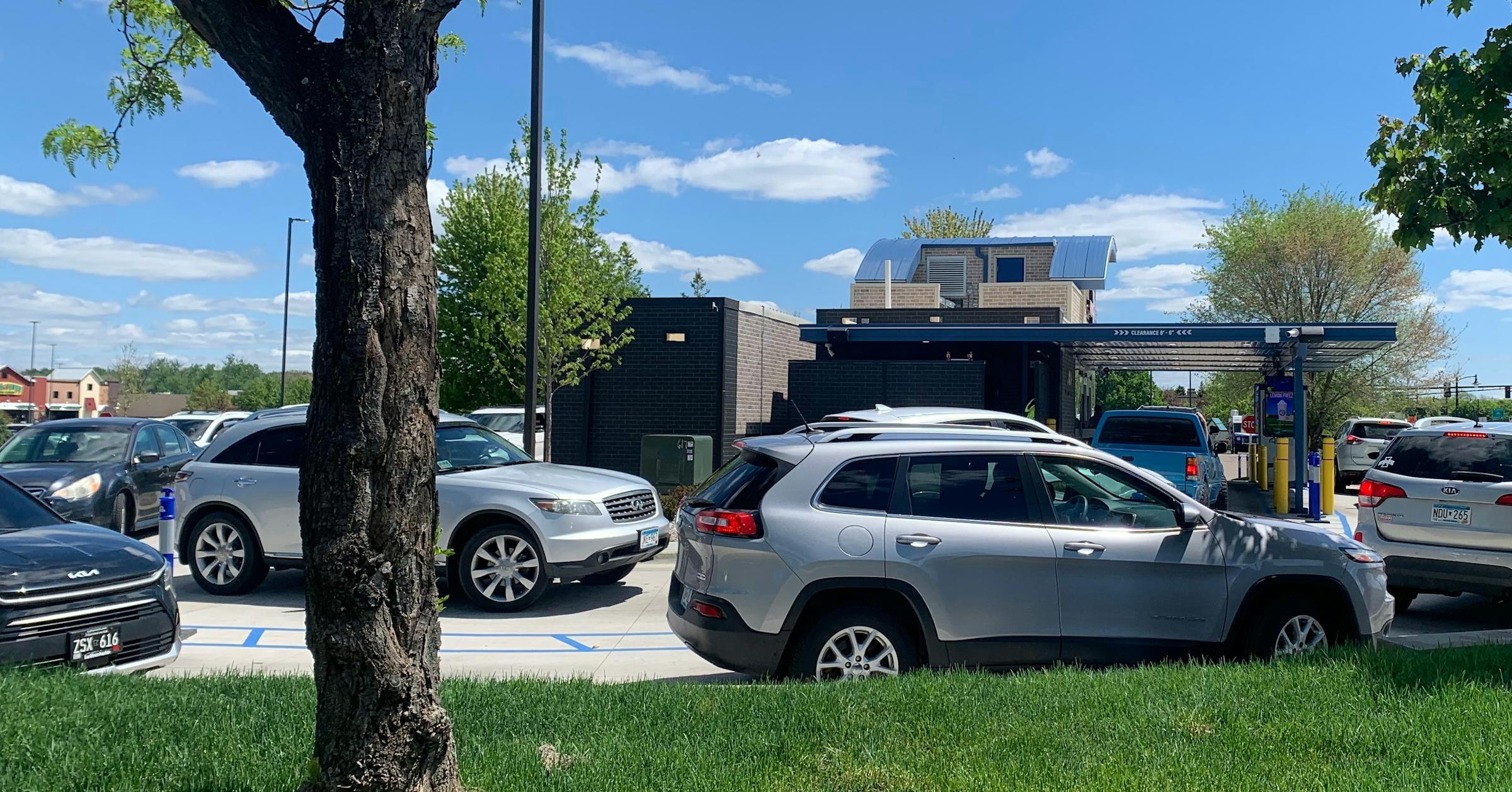 7 Brew brings coffee and congestion to Vadnais Heights