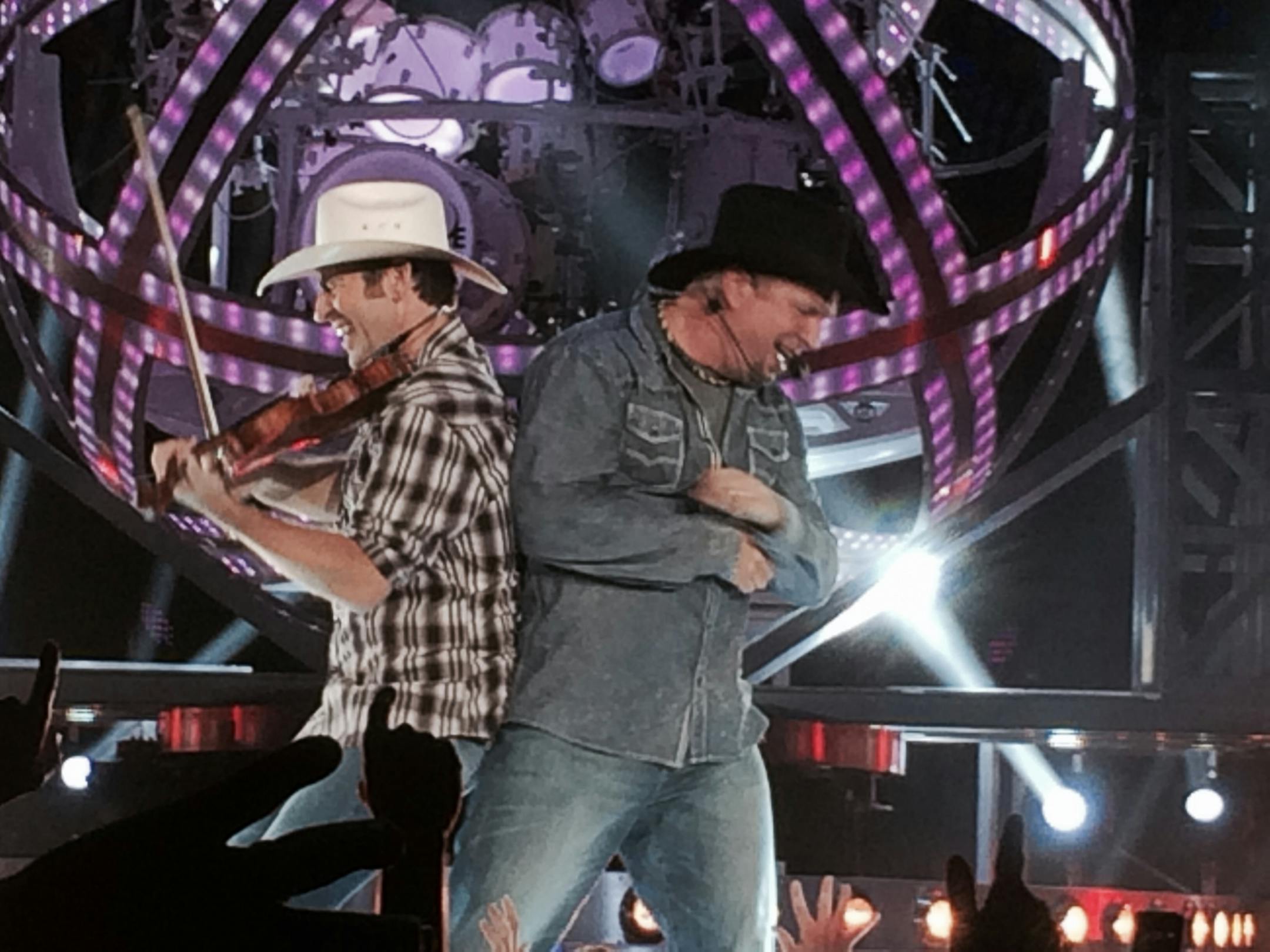 Jimmy Mattingly and Garth Brooks at Target Center Saturday evening, 11/15/14, Minnenapolis MN. PHOTO: Jon Bream - Star Tribune
