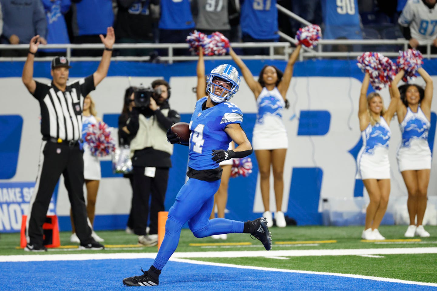 Jared Goff and NFC-leading Lions score at will in 52-6 win over Jaguars