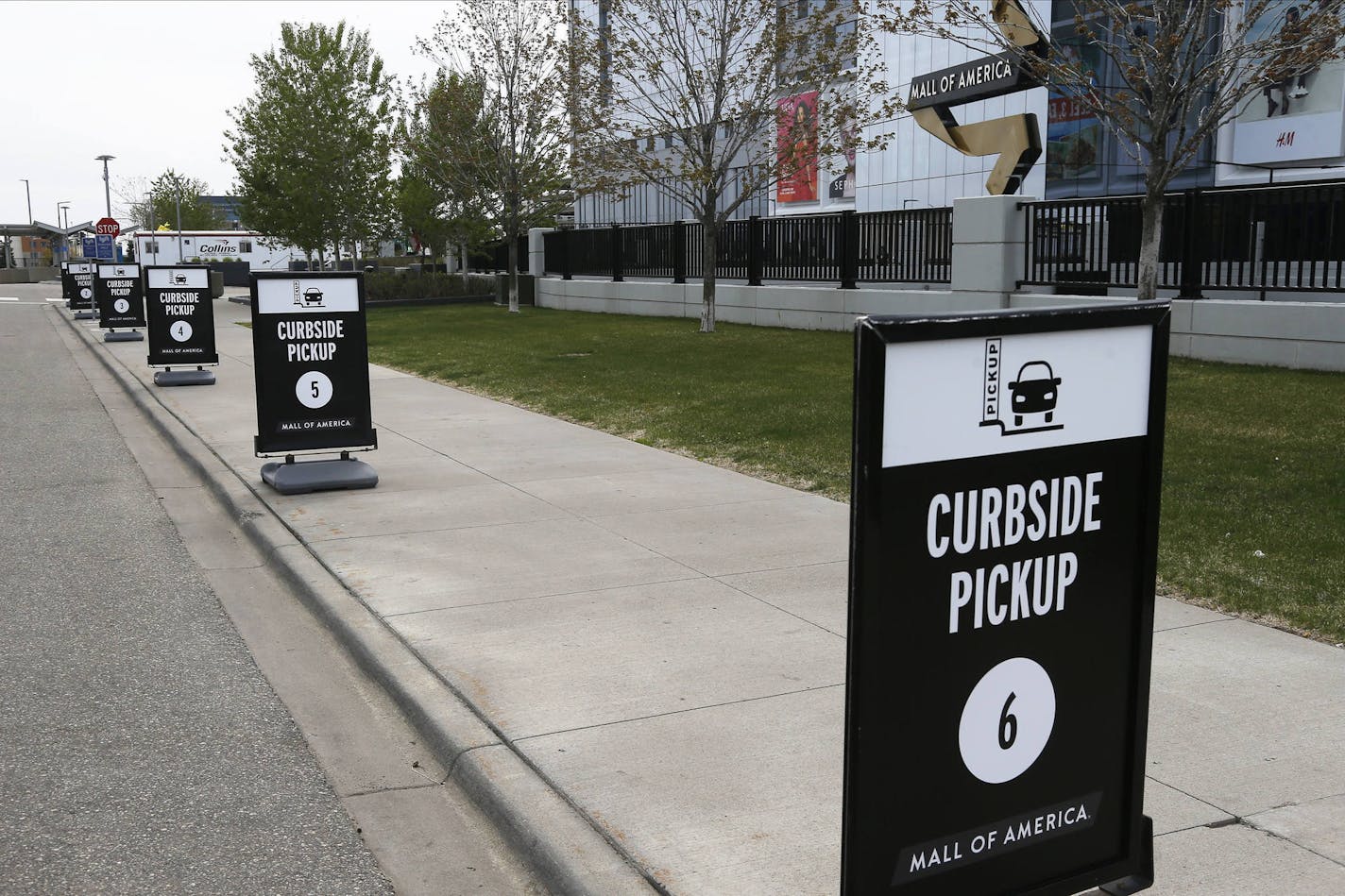 Mall of America plans to reopen for shopping on June 1. (AP Photo/Jim Mone)