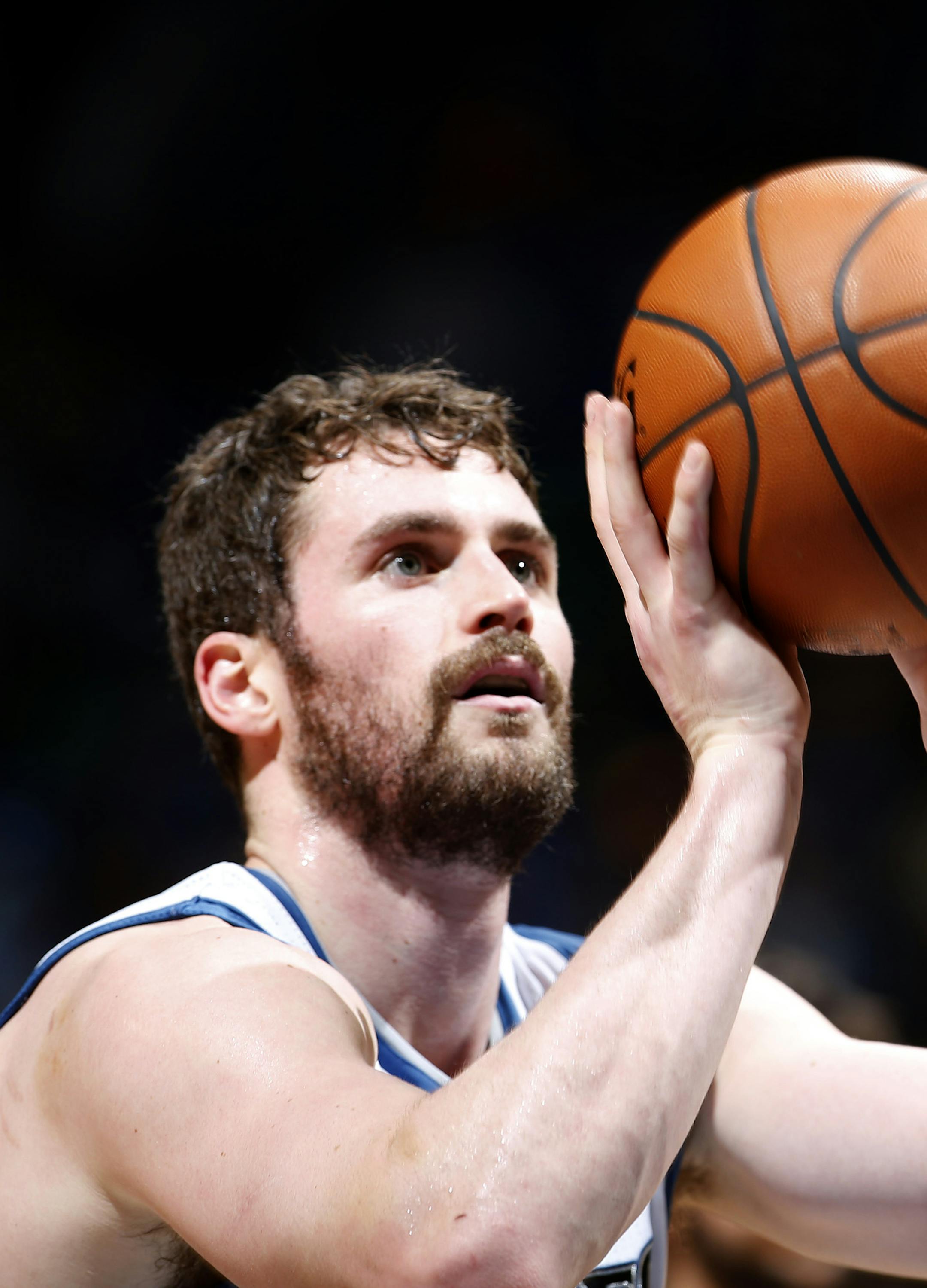 Minnesota Timberwolves Kevin Love (42). ] CARLOS GONZALEZ cgonzalez@startribune.com - March 31, 2014, Minneapolis, Minn., Target Center, NBA, Minnesota Timberwolves vs. Los Angeles Clippers
