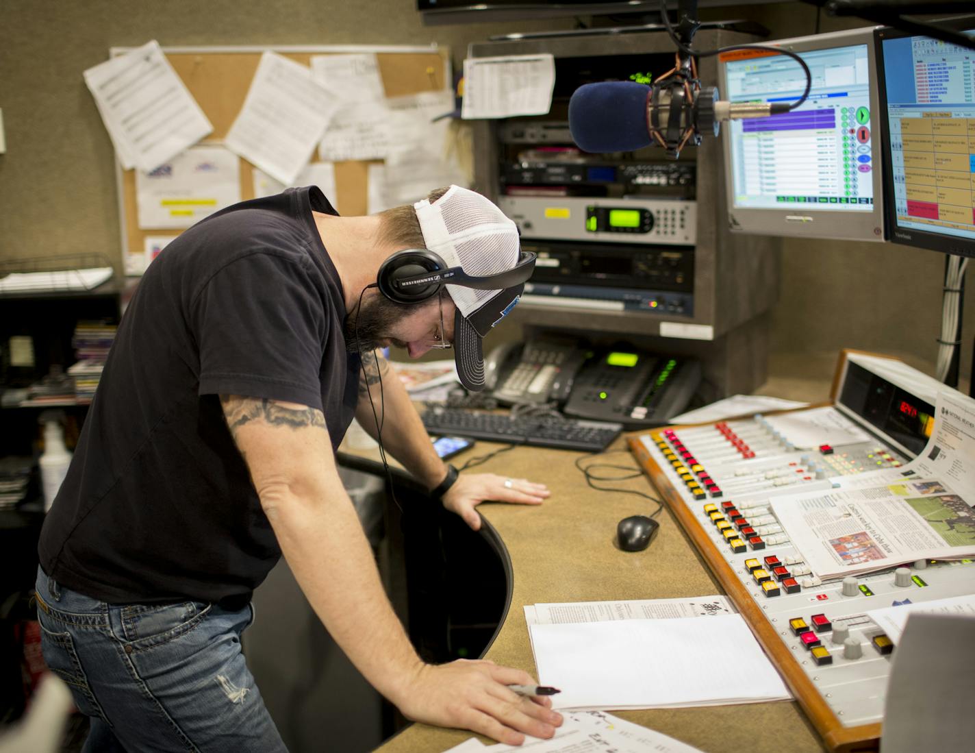 During his day job as producer of KFAN's morning show "The Power Trip," Chris Hawkey struggled to come up with an answer during a competitive trivia game among the crew.